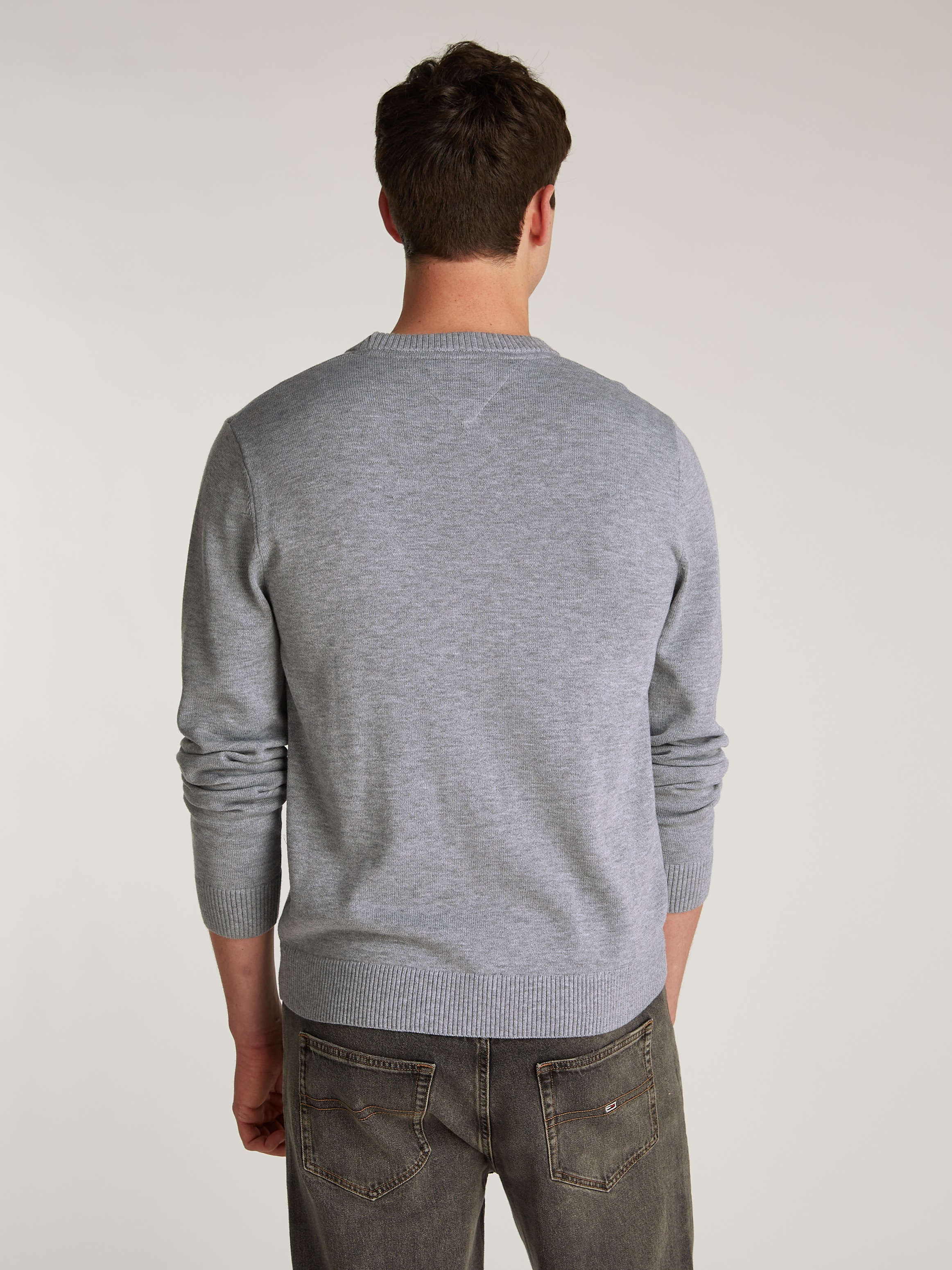 Tommy Jeans Strickpullover »TJM LINEAR SMALL CHEST SWEATER«, mit Logoschriftzug