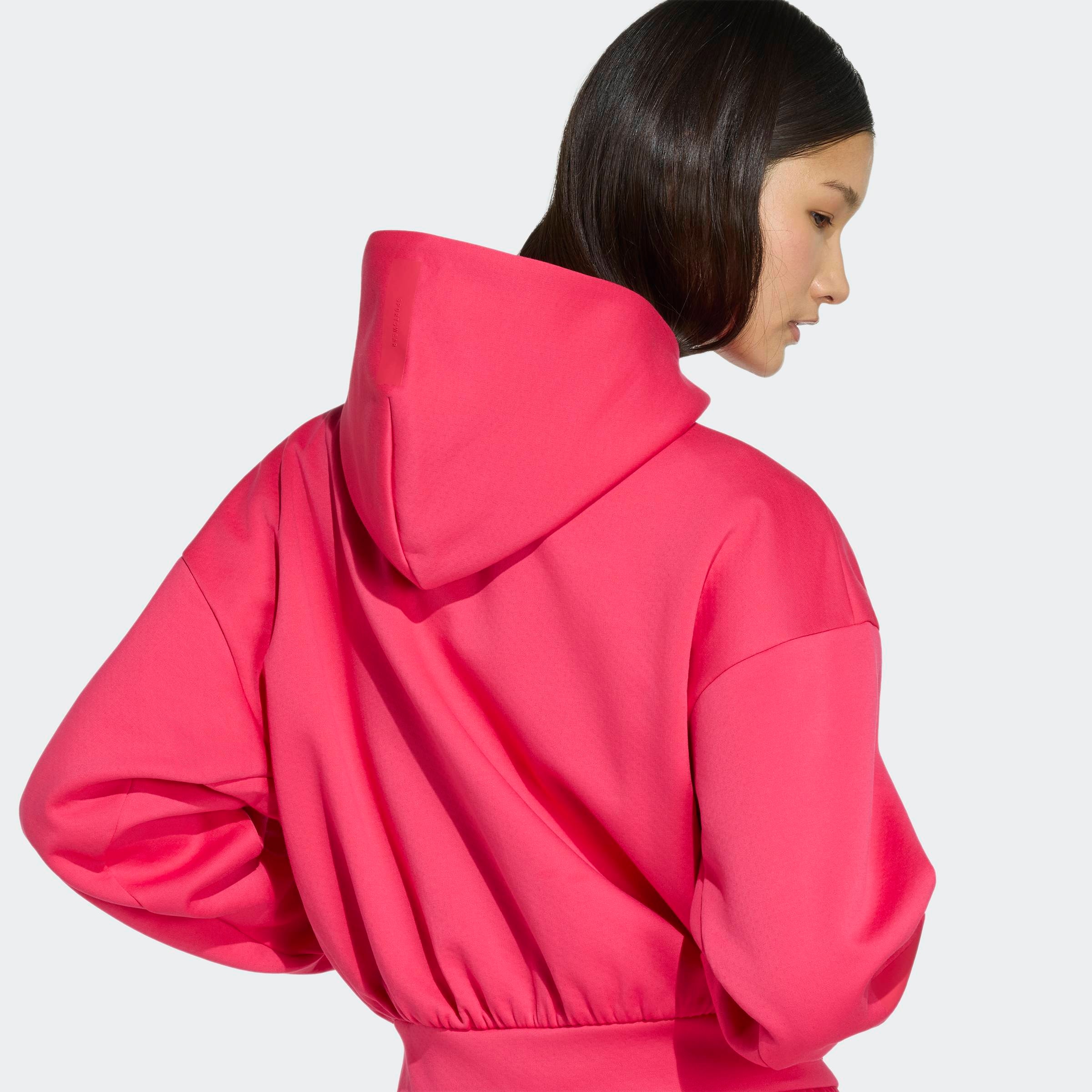 adidas Sportswear Kapuzensweatshirt »ADIDAS Z.N.E. CROPPED FULL ZIP«, mit Rundhalsausschnitt, ohne Verschluss, in normaler Länge

