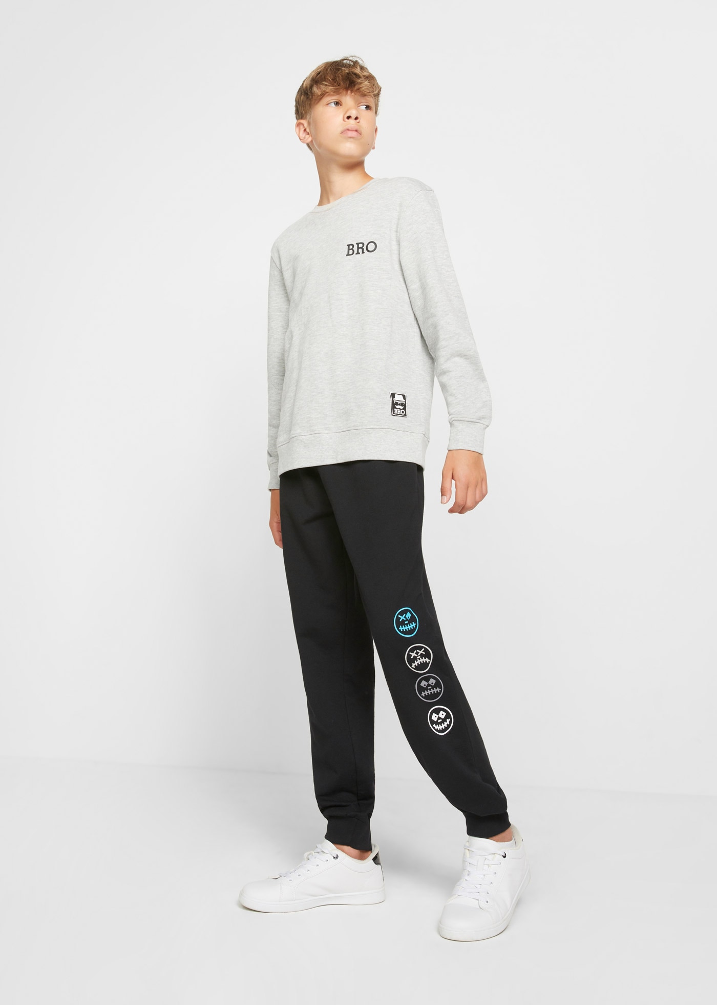 bonprix Jogginghose  aus Baumwoll-Mix, Regular Fit, mit Smiley Motiv
