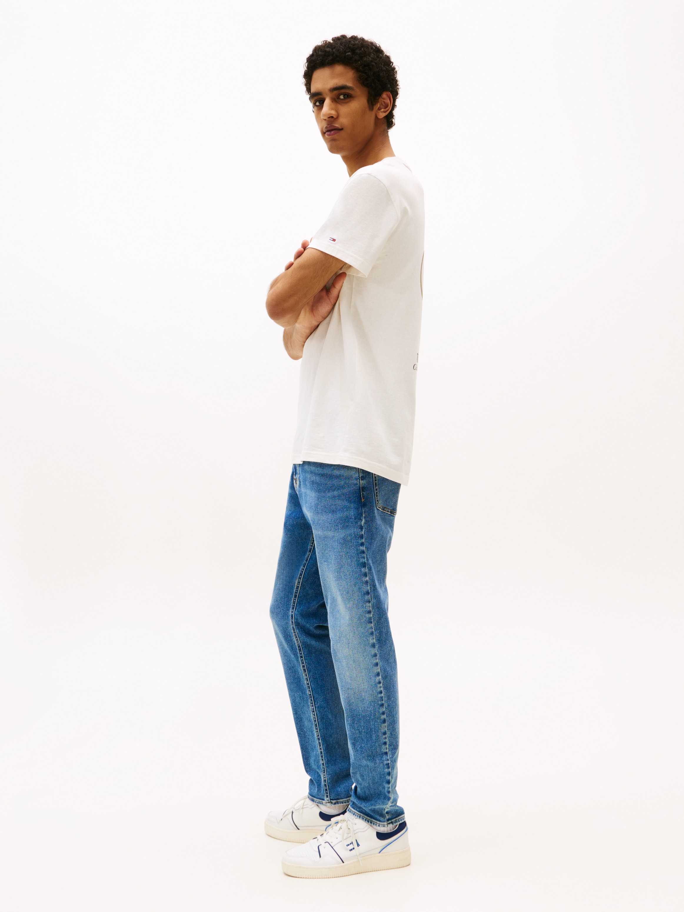 Tommy Jeans Slim-fit-Jeans »Austin Slim Tapered«, zum Knöchel hin schmaler werdende Jeans mit mittlerer Leibhöhe