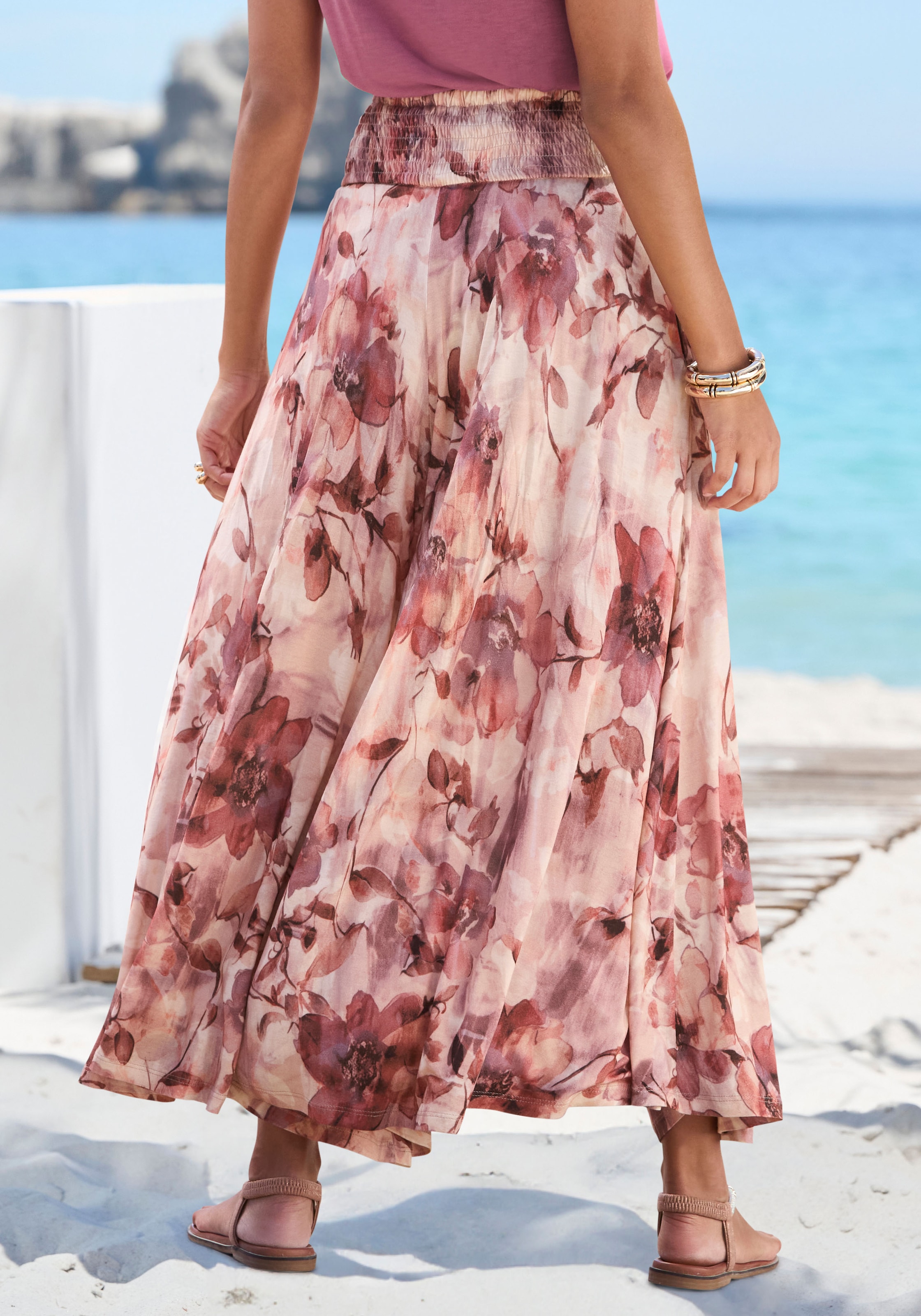 LASCANA Hosenrock »mit extra weitem Bein« mit Blumenprint, Culotte, 7/8-Länge, leichte Sommerhose