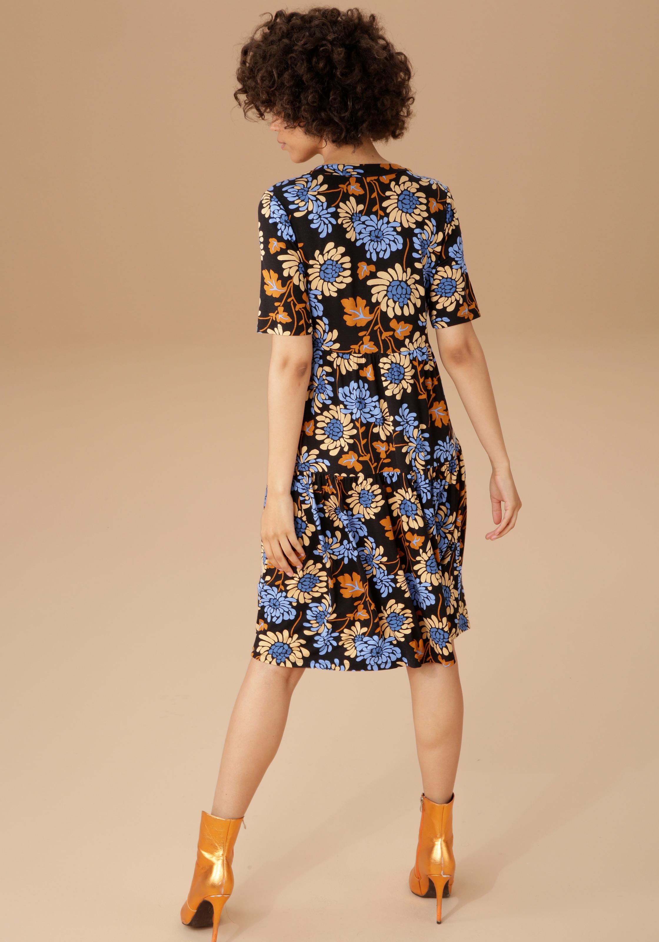 Aniston CASUAL Jerseykleid, mit graphischem Blumendruck