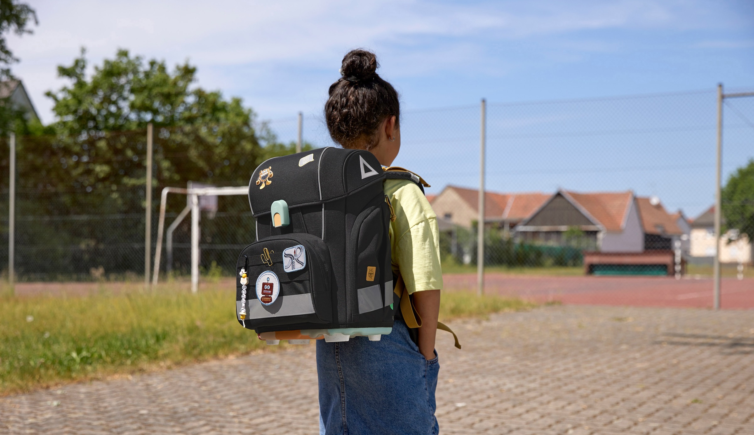 LÄSSIG Schulranzen »Unique, Boxy, Black«, Reflektoren, PETA-approved vegan; aus recycelten PET-Flaschen