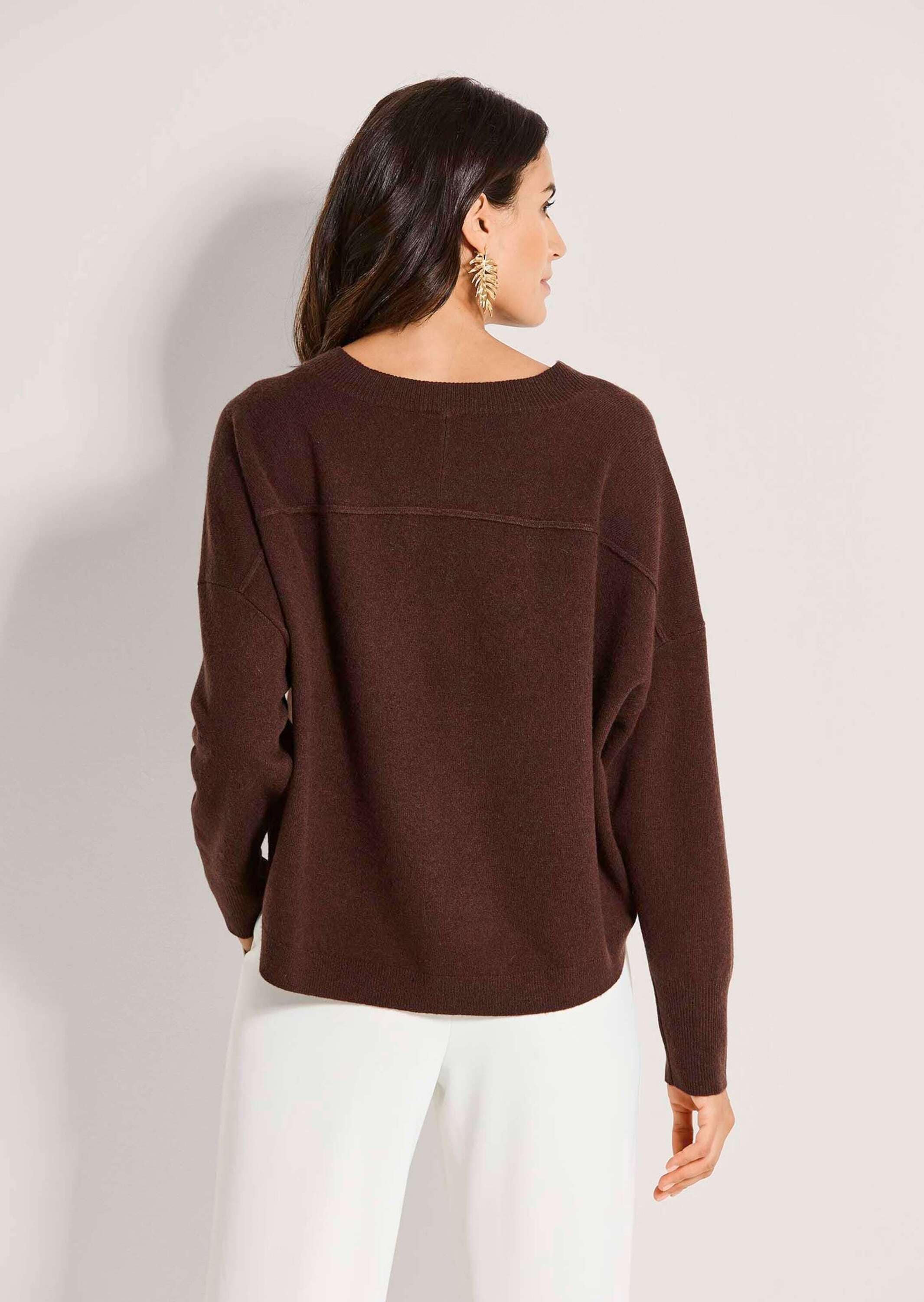 MADELEINE Longpullover »Feinstrickpullover Oversize-Pullover mit V-Ausschnitt« Verlängerte Rückenpartie