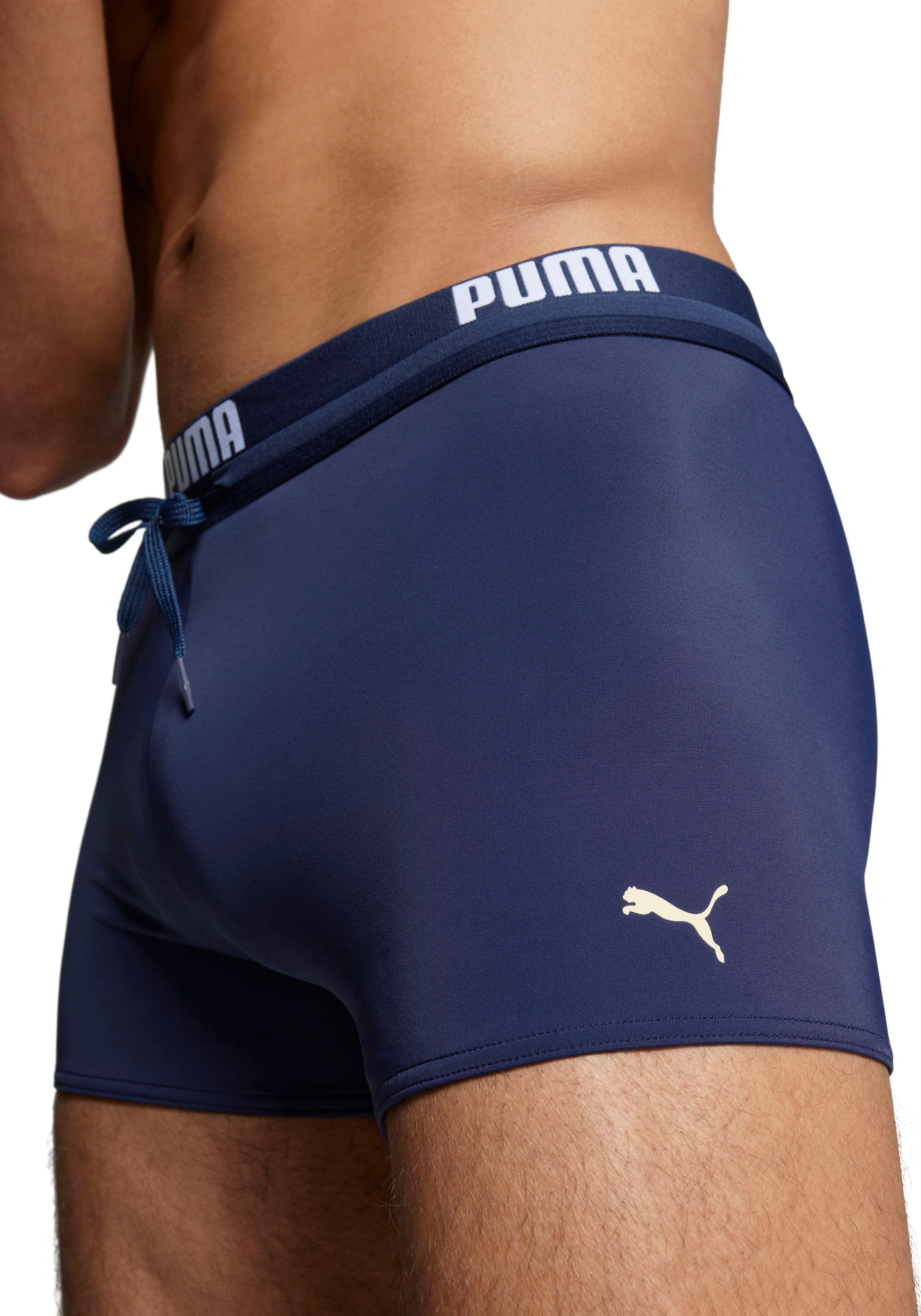 PUMA Badehose »PUMA SWIM MEN LOGO TRUNKS«, elastischer Logobund mit integriertem Kordelzug