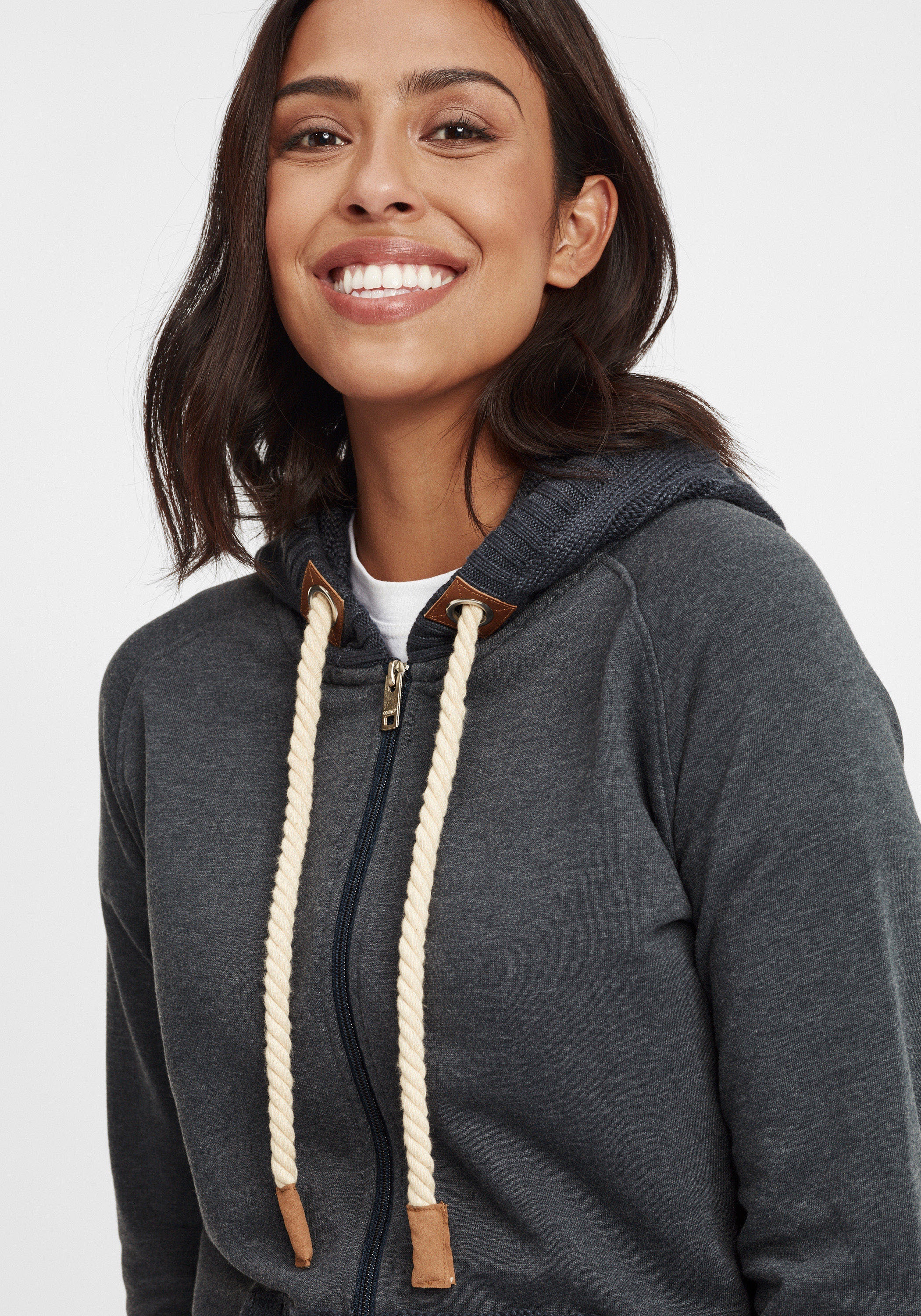 OXMO Kapuzensweatjacke »Kapuzensweatjacke OXMatilda«