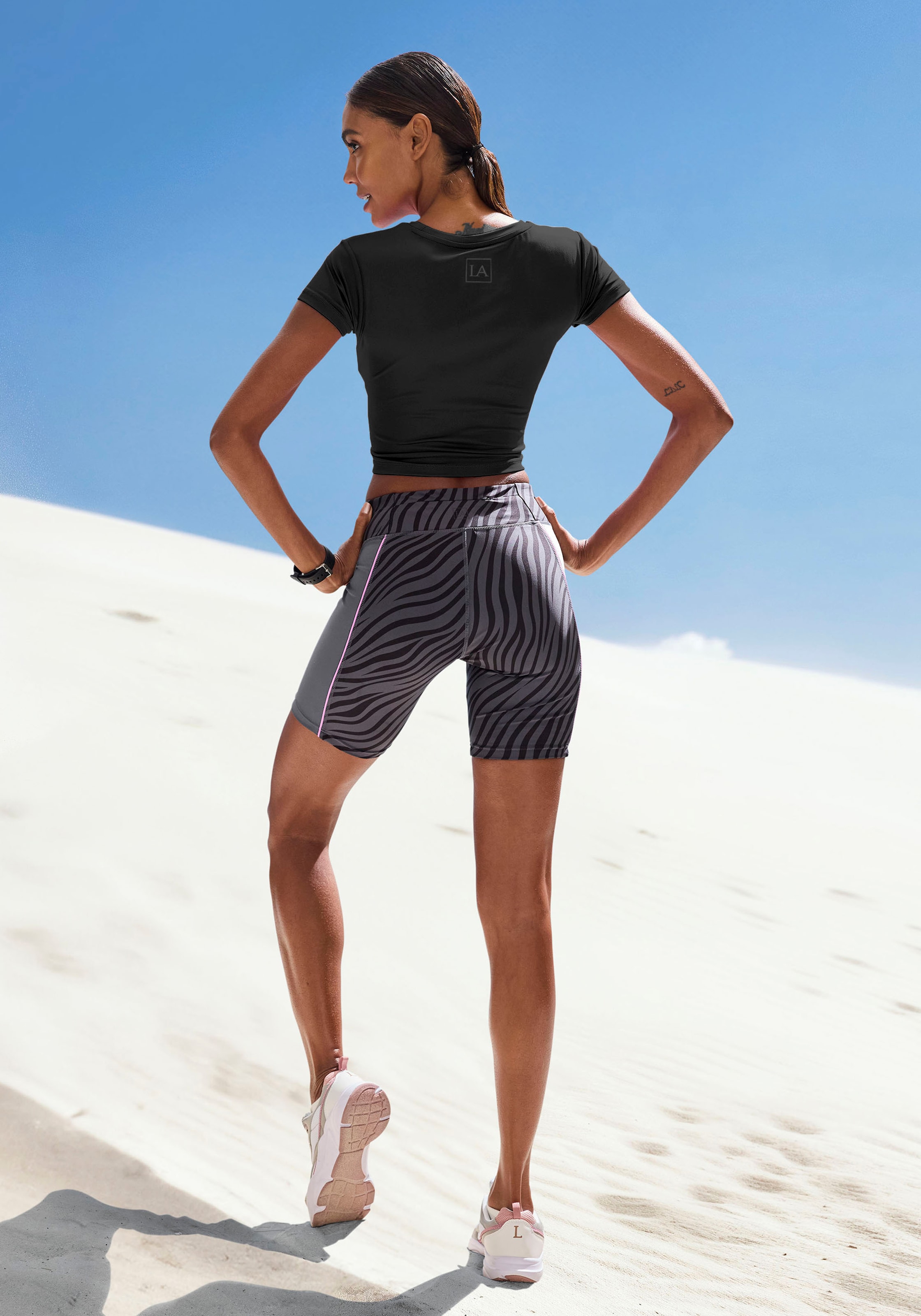LASCANA ACTIVE T-Shirt, Sportshirt in Wickeloptik