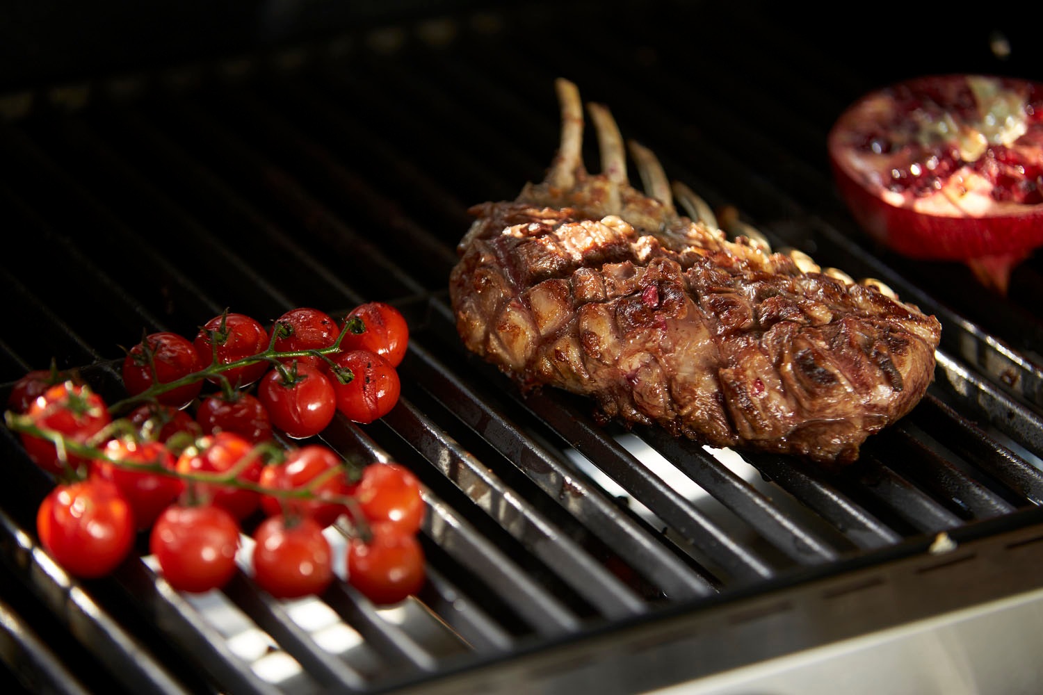 RÖSLE Gasgrill »BBQ-Station VIDERO, 25521«, G3 Edelstahl, 3 Haupt- und 1 Seitenbrenner, beleuchtete Drehknöpfe
