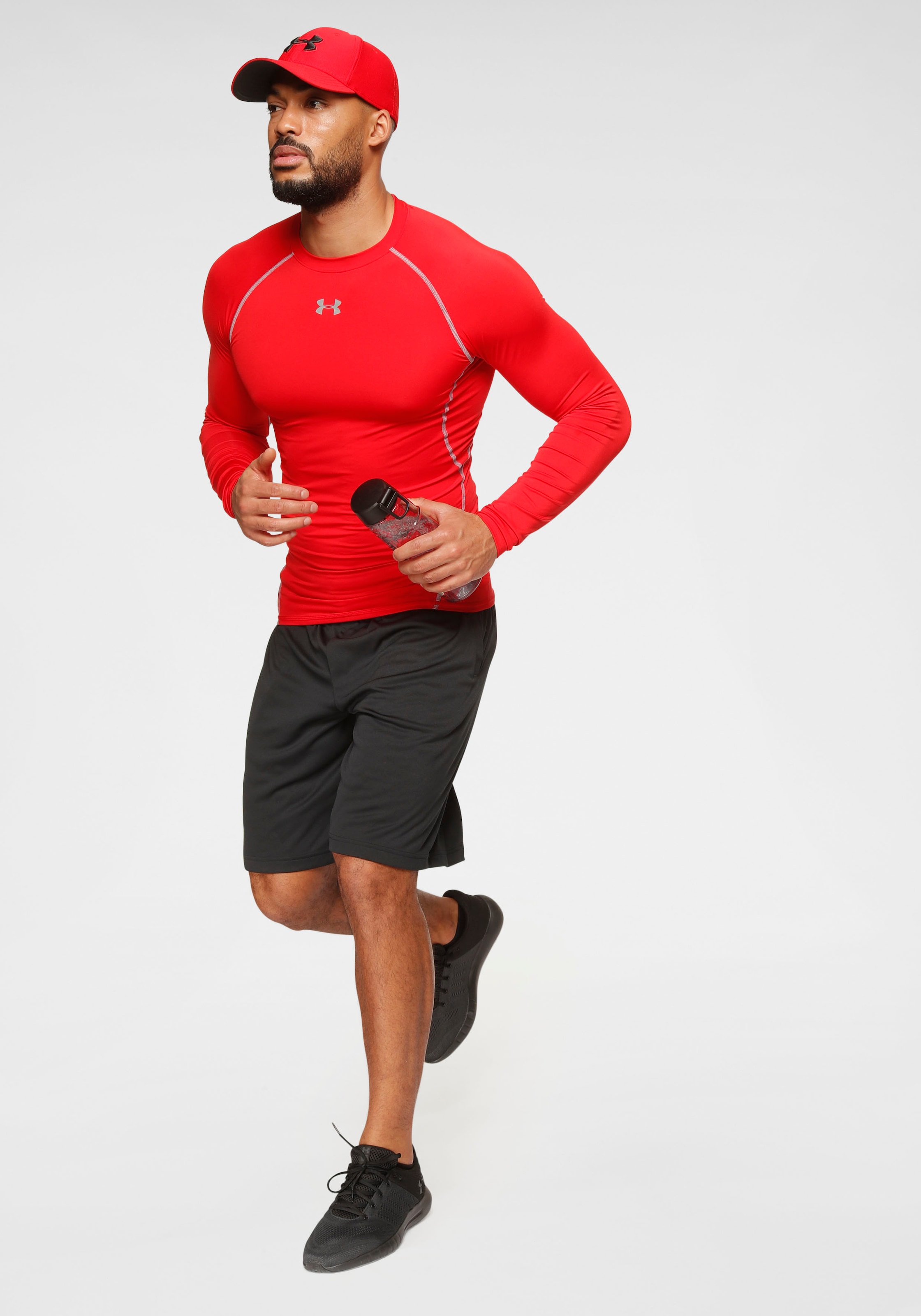 Under Armour® Shorts »UA Tech™ Shorts mit Grafik«  für Outdoor- und Sportmode, leichtes Material, sportlicher Stil
