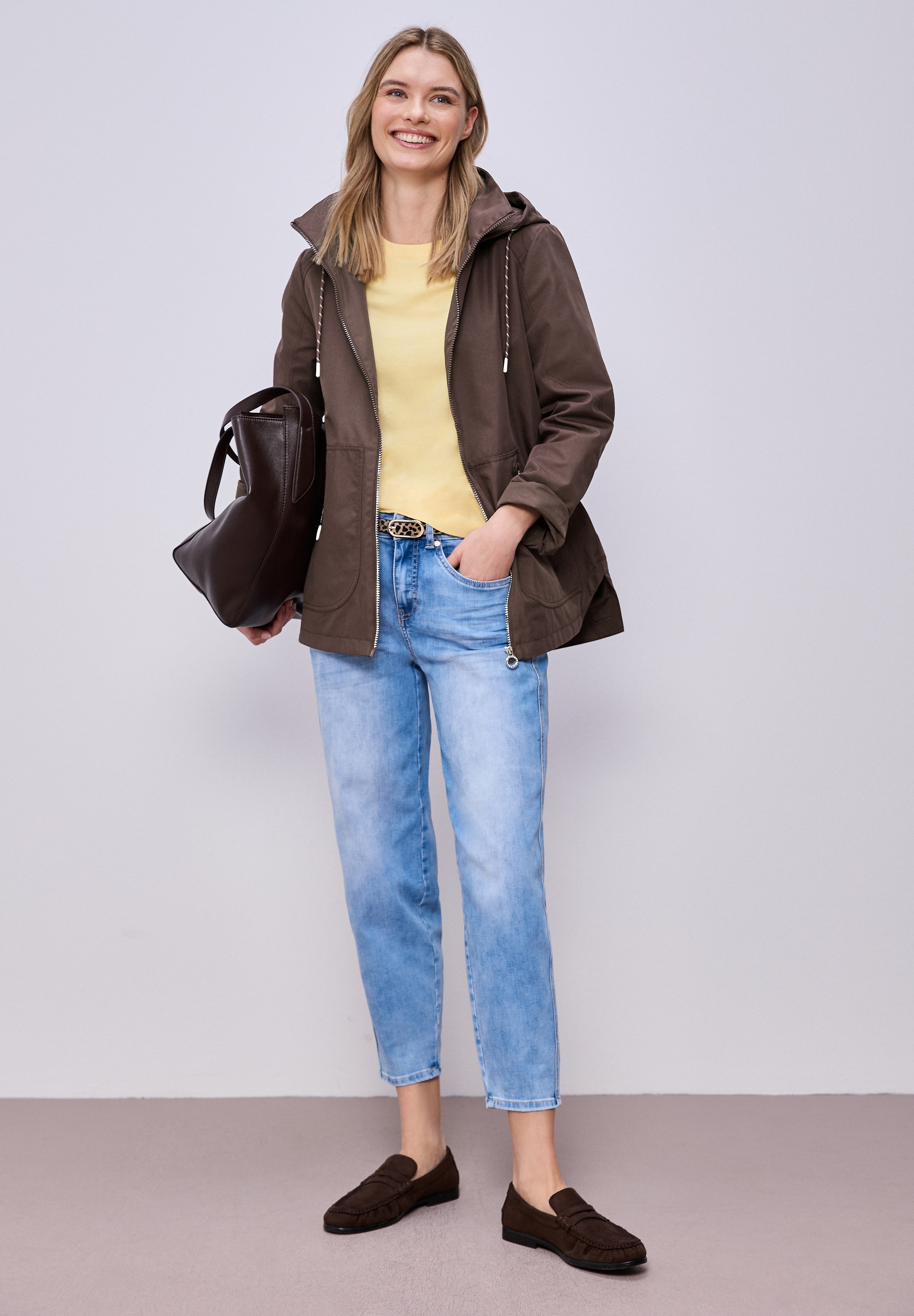 STREET ONE Parka mit Kapuze mit seitlichen Zipper‑Taschen und Nieten‑Details an den Ärmeln