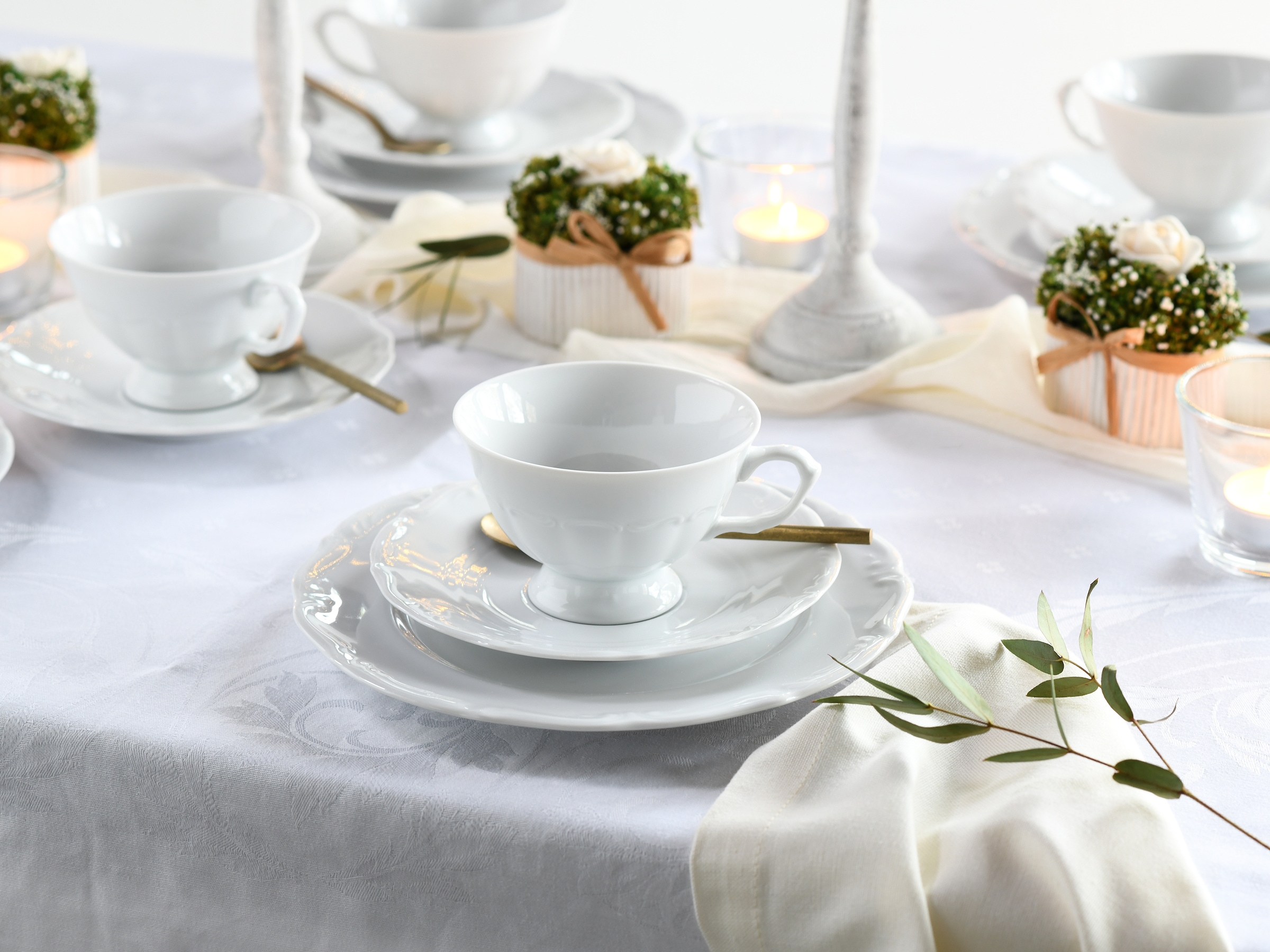 CreaTable Kombiservice »Geschirr-Set Maria Theresia«, (Set, 30 tlg., Kaffeeservice und Tafelservice im Set, für 6 Personen), Service, weiß, klassische, traditionelle Form, 30 Teile für 6 Personen