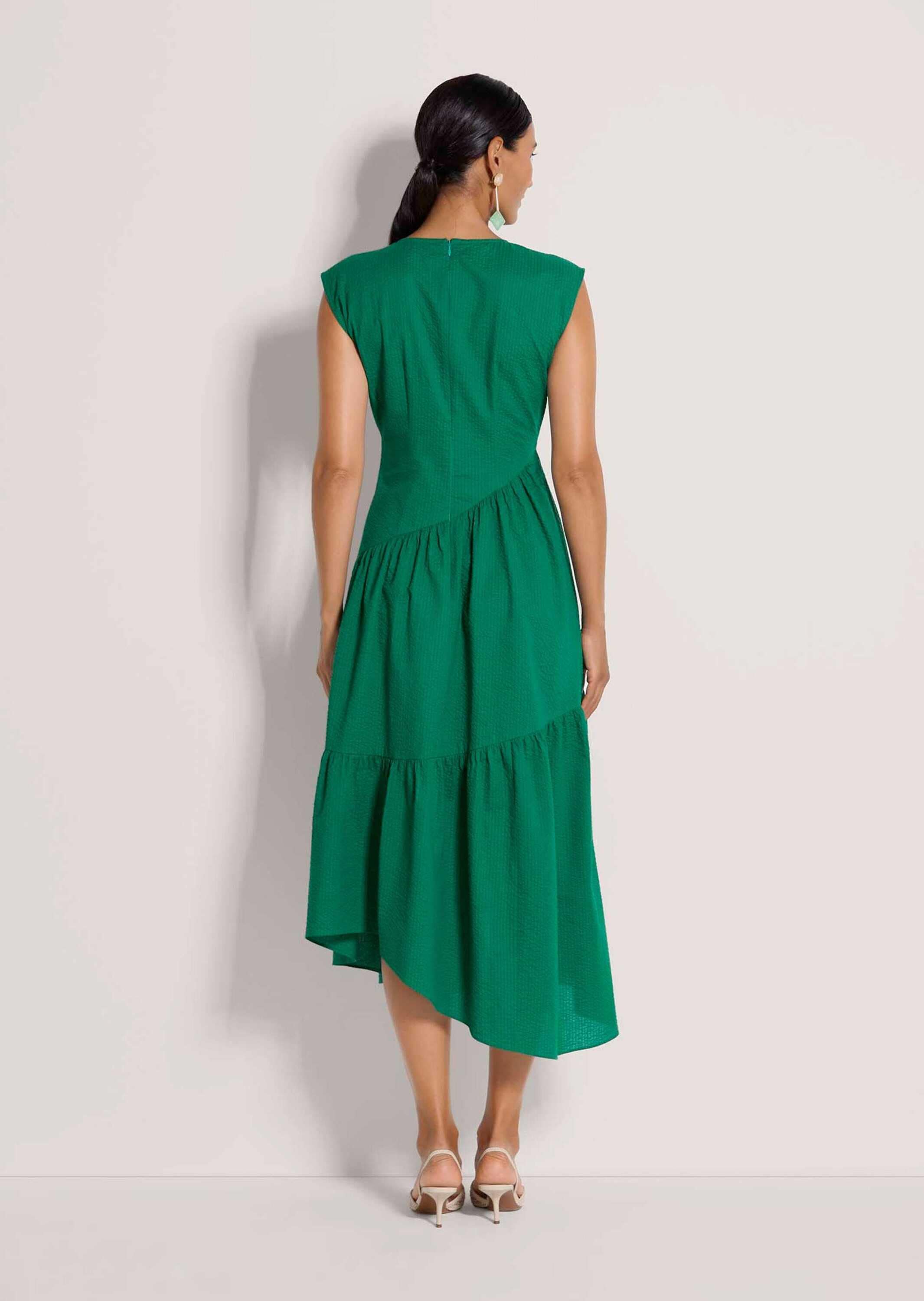 MADELEINE Midikleid »Midikleid Baumwollkleid mit Stufenrock« Kleid mit asymetrischen Stufenrock und modernen Teilungsnähten