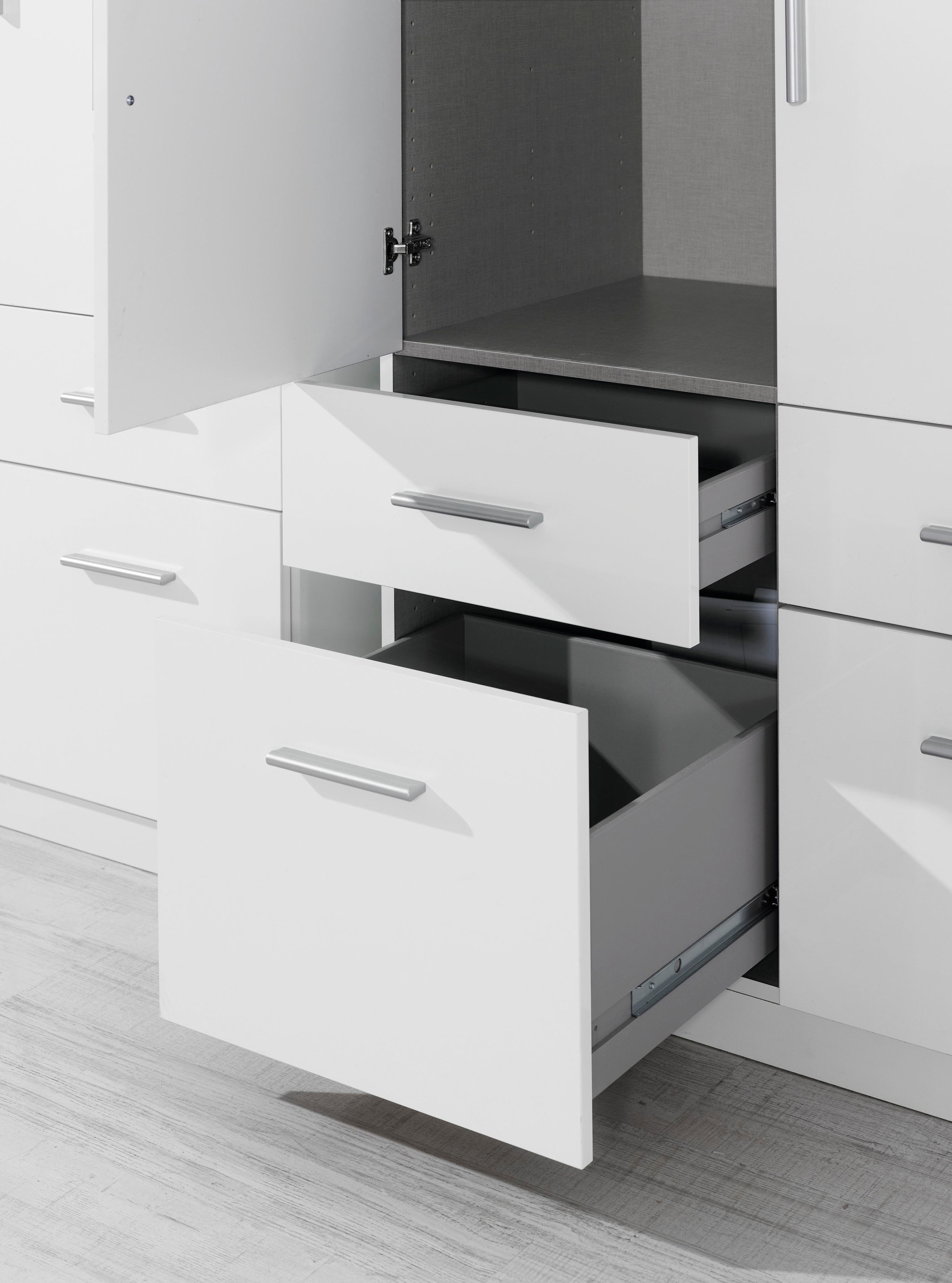 rauch Drehtürenschrank »Kleiderschrank Schrank Garderobe Schlafzimmerschrank CELLE«, in 4 Breiten und 2 Höhen, optional mit Schubkästen MADE IN GERMANY
