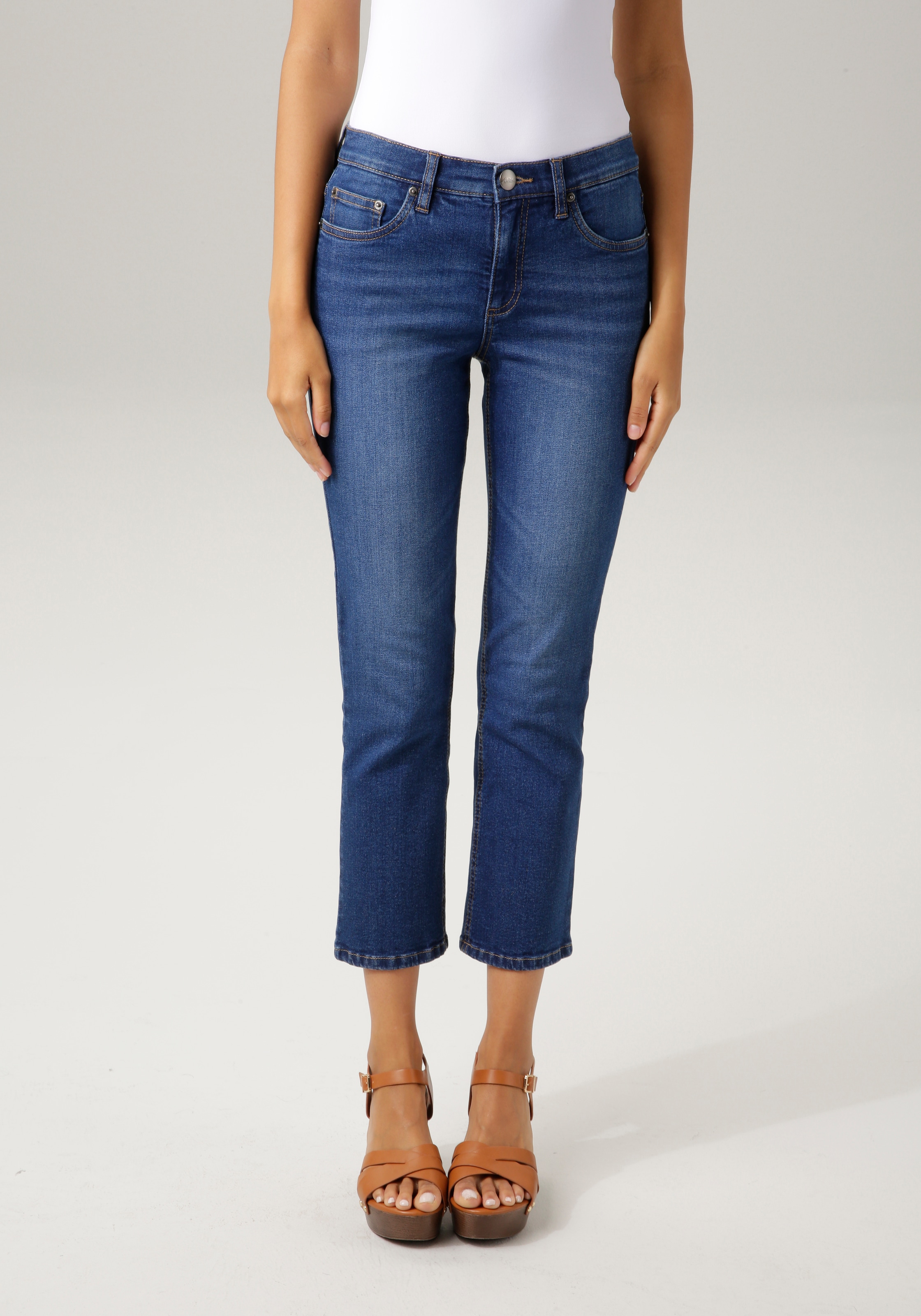 in bei Bootcut-Jeans, CASUAL Aniston ♕ 7/8-Länge trendiger