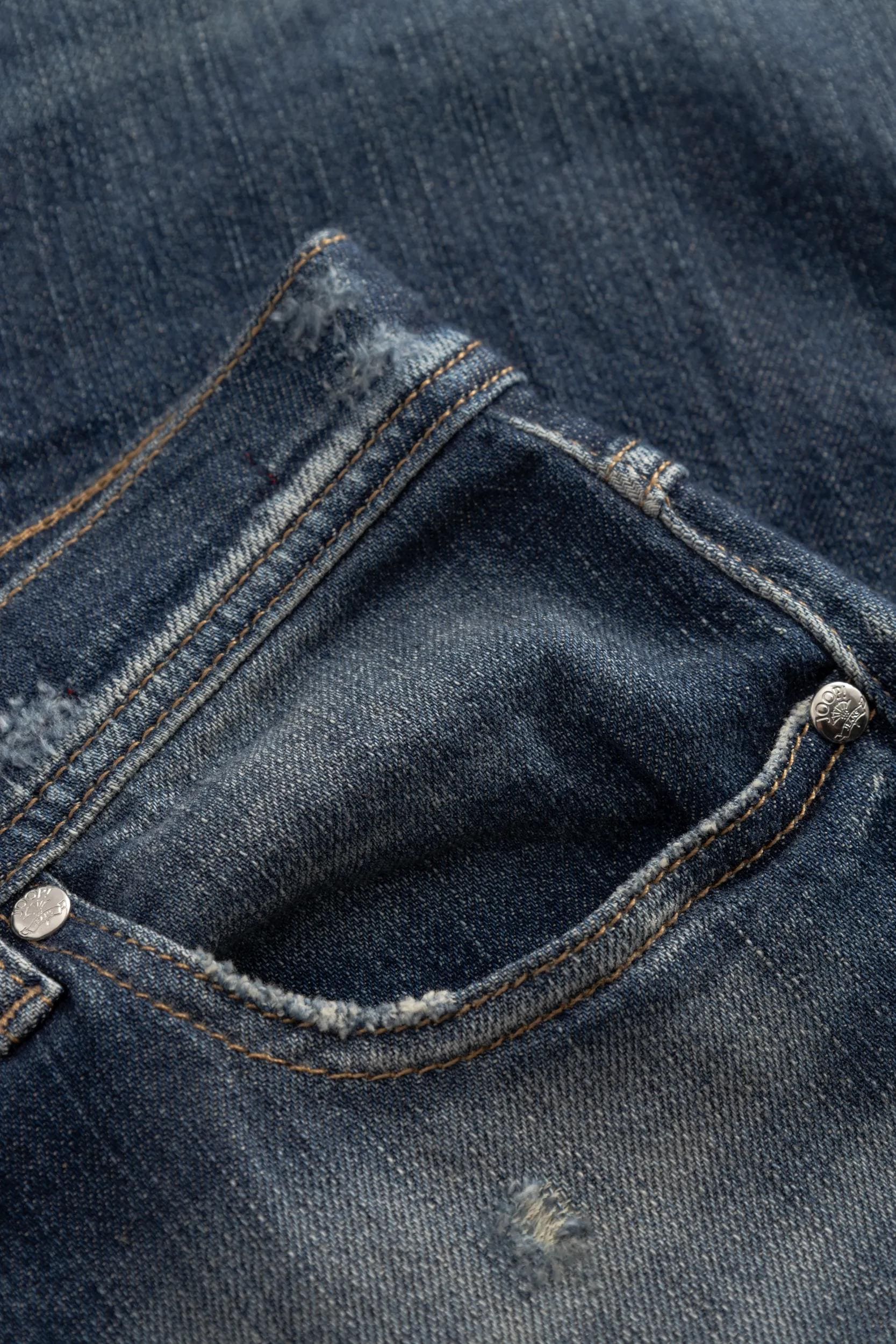 Joop Jeans Straight-Jeans »Maike« im Destroyed-Look, in leichtem Sommer-Denimstoff