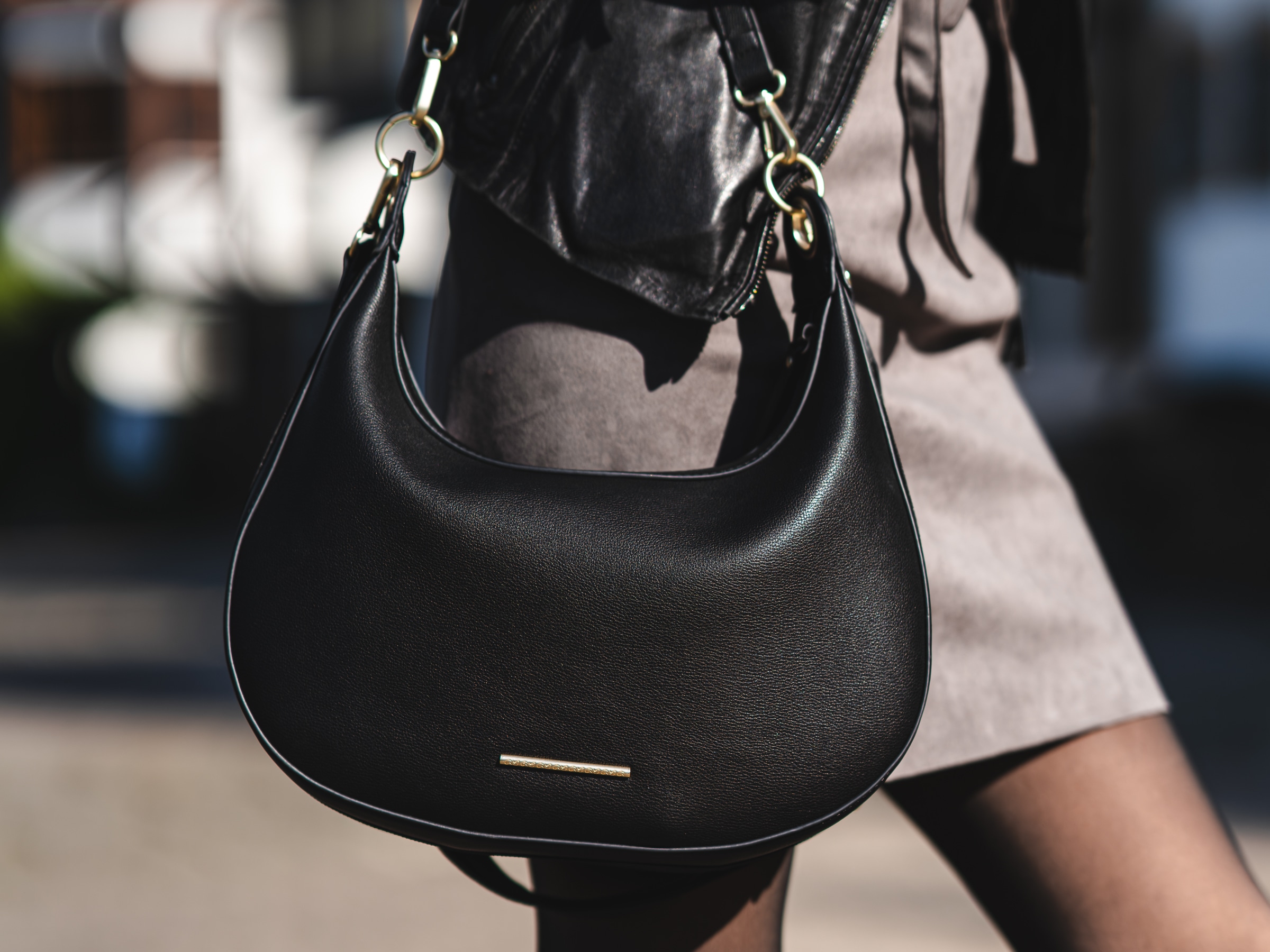 Ara Umhängetasche, Moon-Bag, Schultertasche, Handtasche mit Reißverschluss