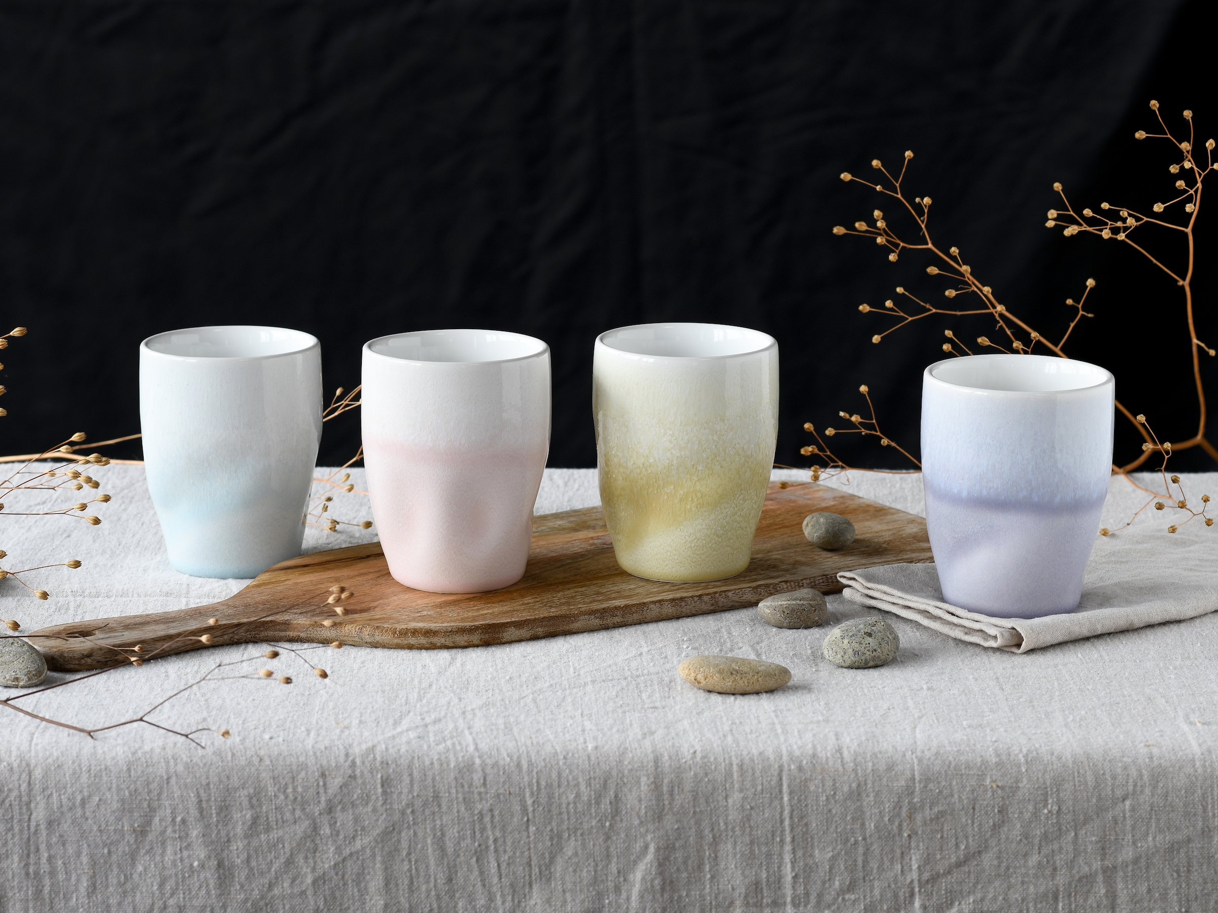 CreaTable Becher »Squeezy Maytime, Kaffeebecher 4-tlg« Einzigartige Optik, Reaktivglasur