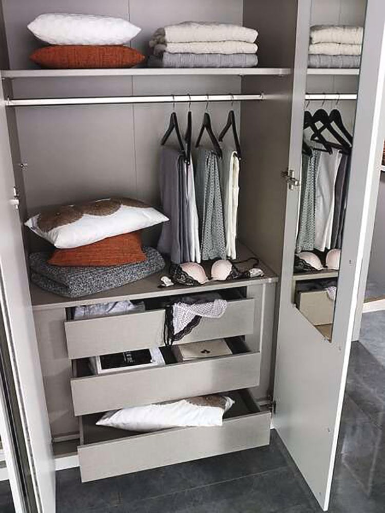 rauch Drehtürenschrank »Kleiderschrank Schrank Garderobe Wäscheschrank BESTSELLER MONTCLAR« 3 Ausstattungen BASIC/CLASSIC/PREMIUM (SOFT-CLOSE), Breiten 201-400 cm,  Front in Glas/Hochglanz/Dekor/Grauspiegel in 5 Breiten MADE IN GERMANY