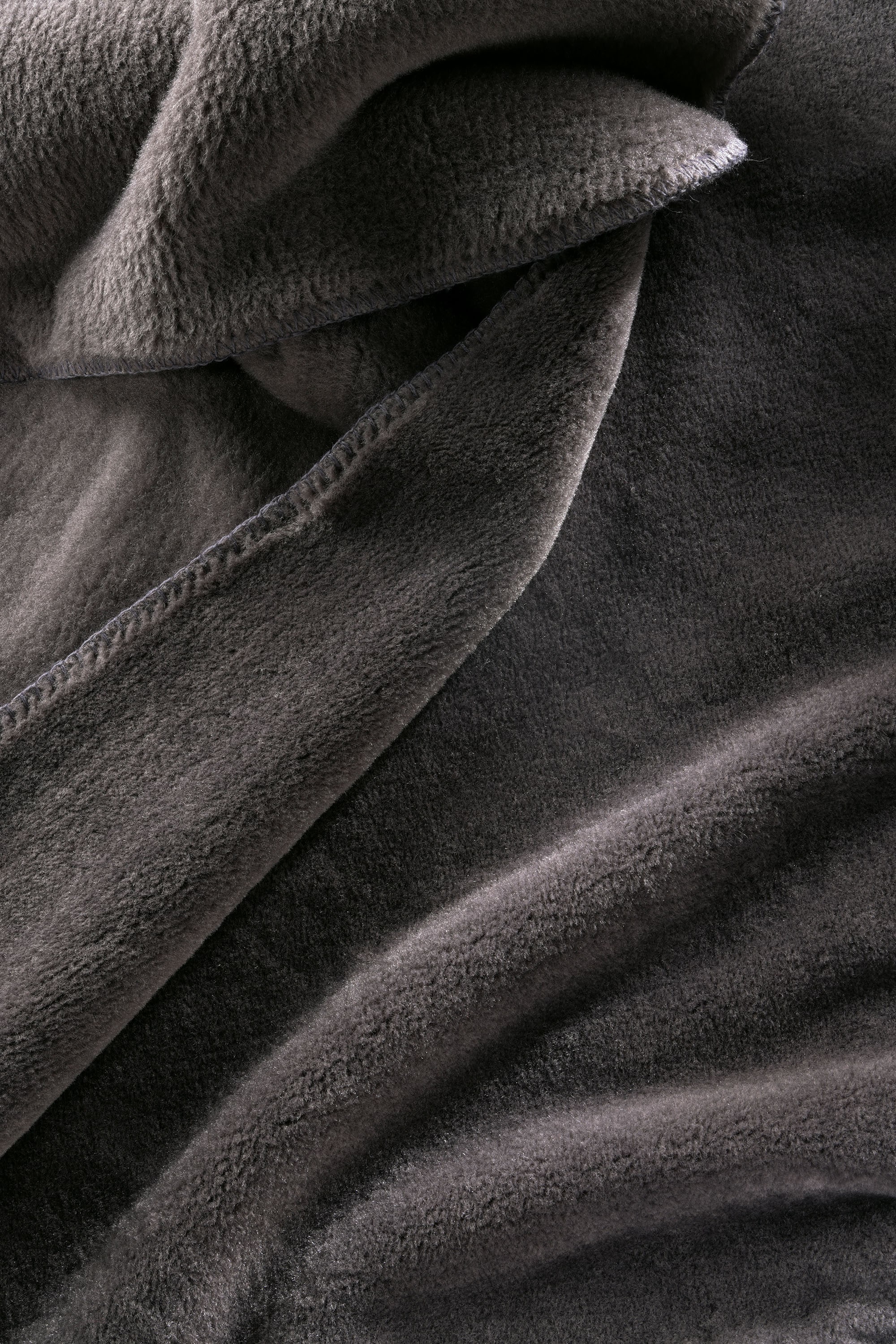 Biederlack Wohndecke »Wohndecke Wool Feel im Pelz-Look«, mit gektteltem Zierstich