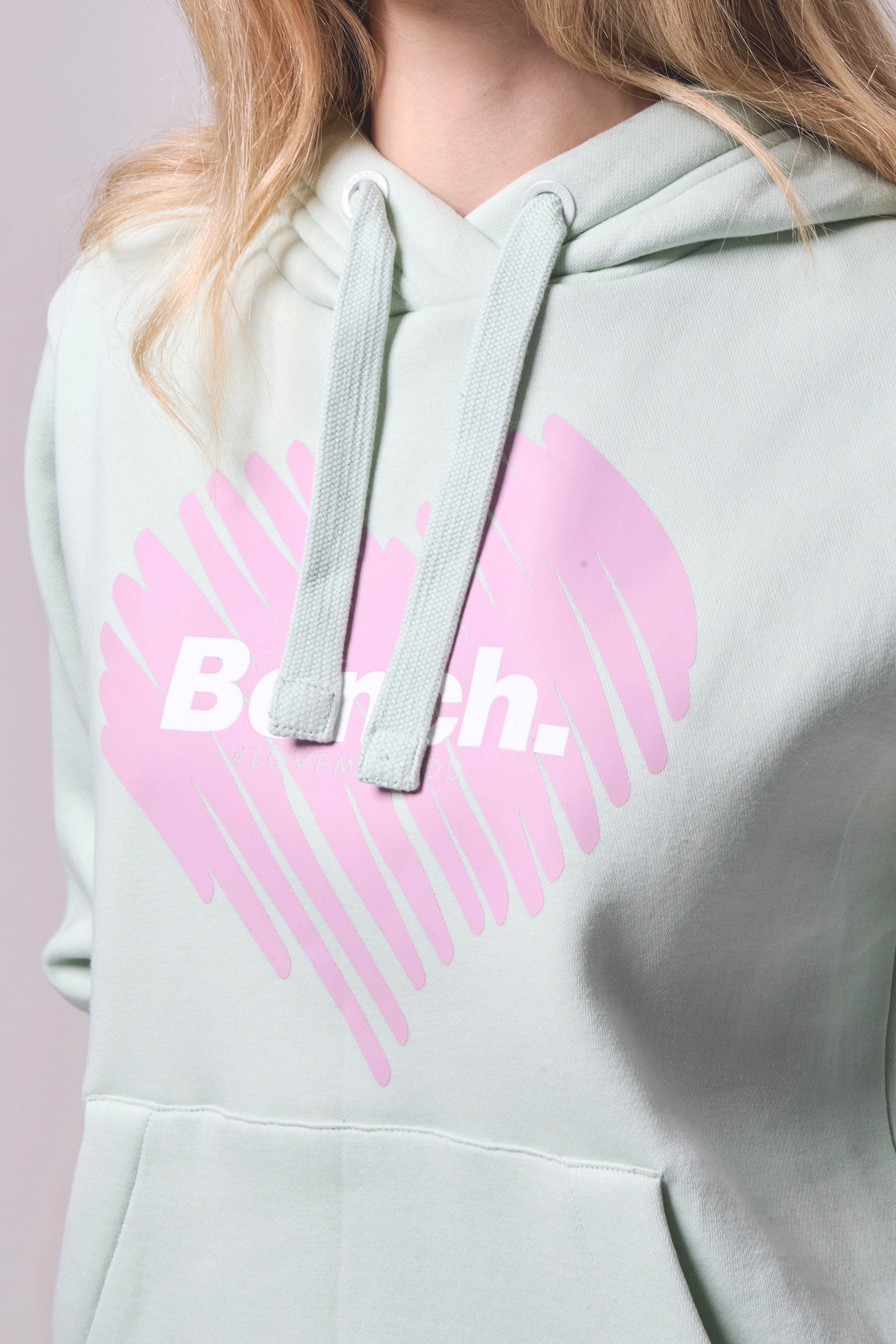 Bench. Kapuzensweatshirt »MIAO_HOODY«