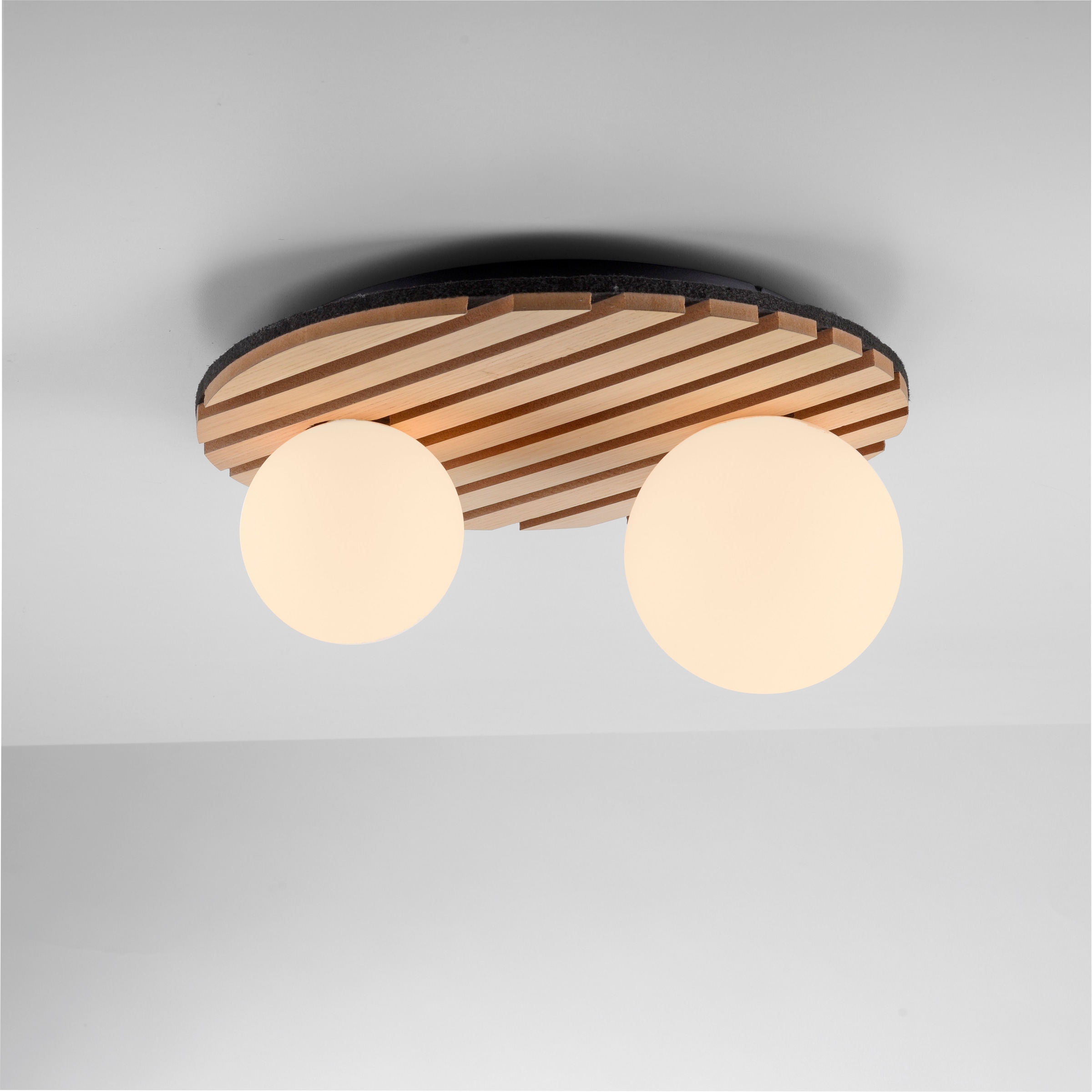 Leonique Deckenleuchte »Erinette Akustikpaneele mit Glaskugel«, 2 flammig, Leuchtmittel G9 | Leuchtmittel wechselbar-ohne Leuchtmittel, Holz, Akustik, Paneele, Glas, opal matt weiß, Deckenlampe