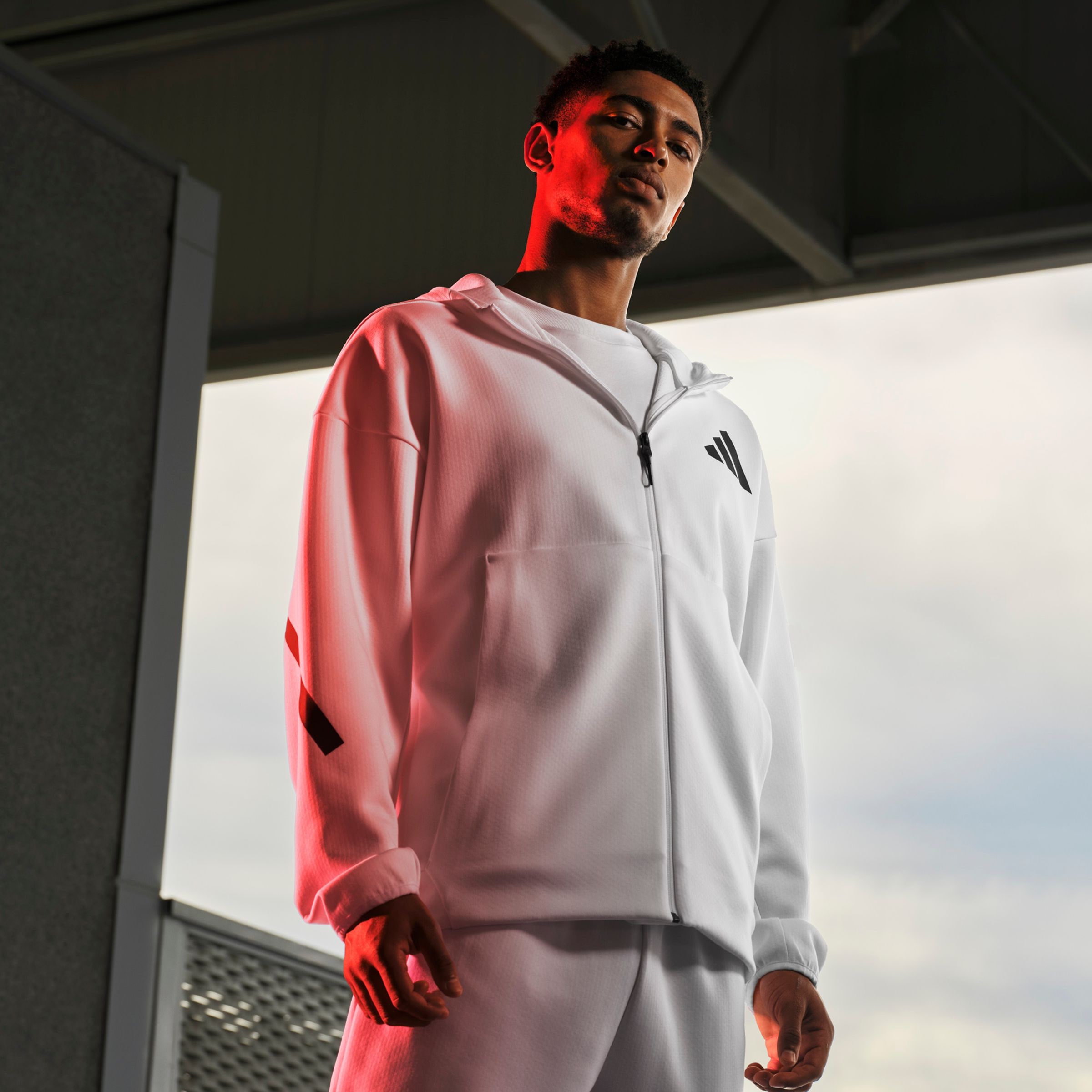 adidas Sportswear Kapuzensweatshirt »M Z.N.E. FZ«, für sportliche Aktivitäten, aus Polyester und Baumwolle
