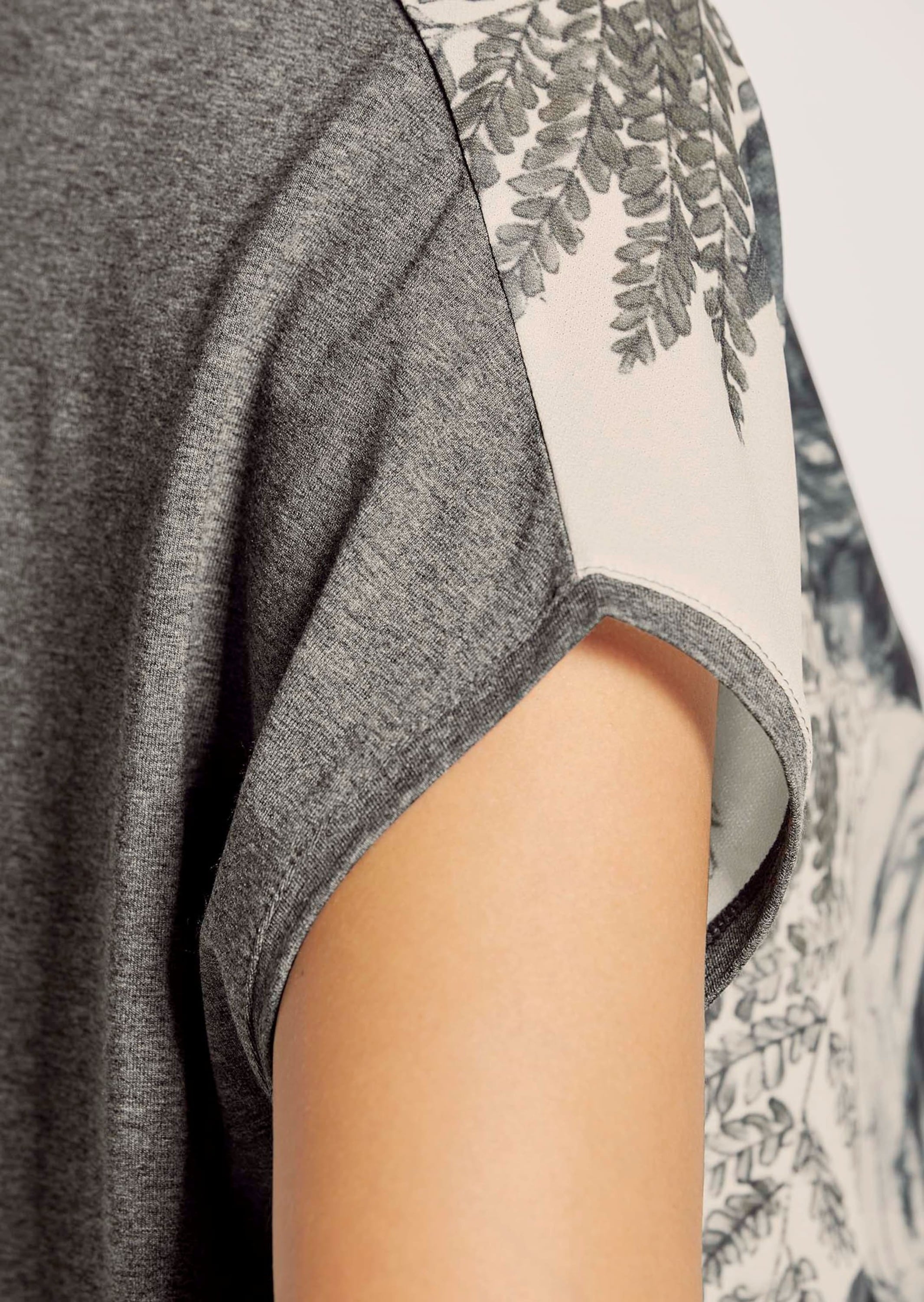 MADELEINE Langarmshirt »Druckshirt Rundhals-Shirt im Material-Mix«