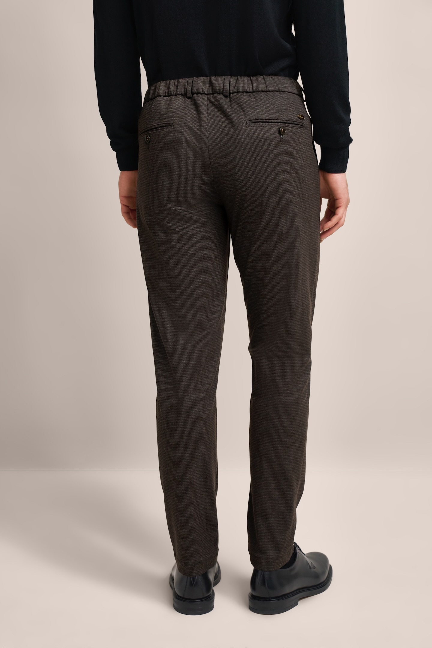 bugatti Bundfaltenhose, mit modernem Schnitt