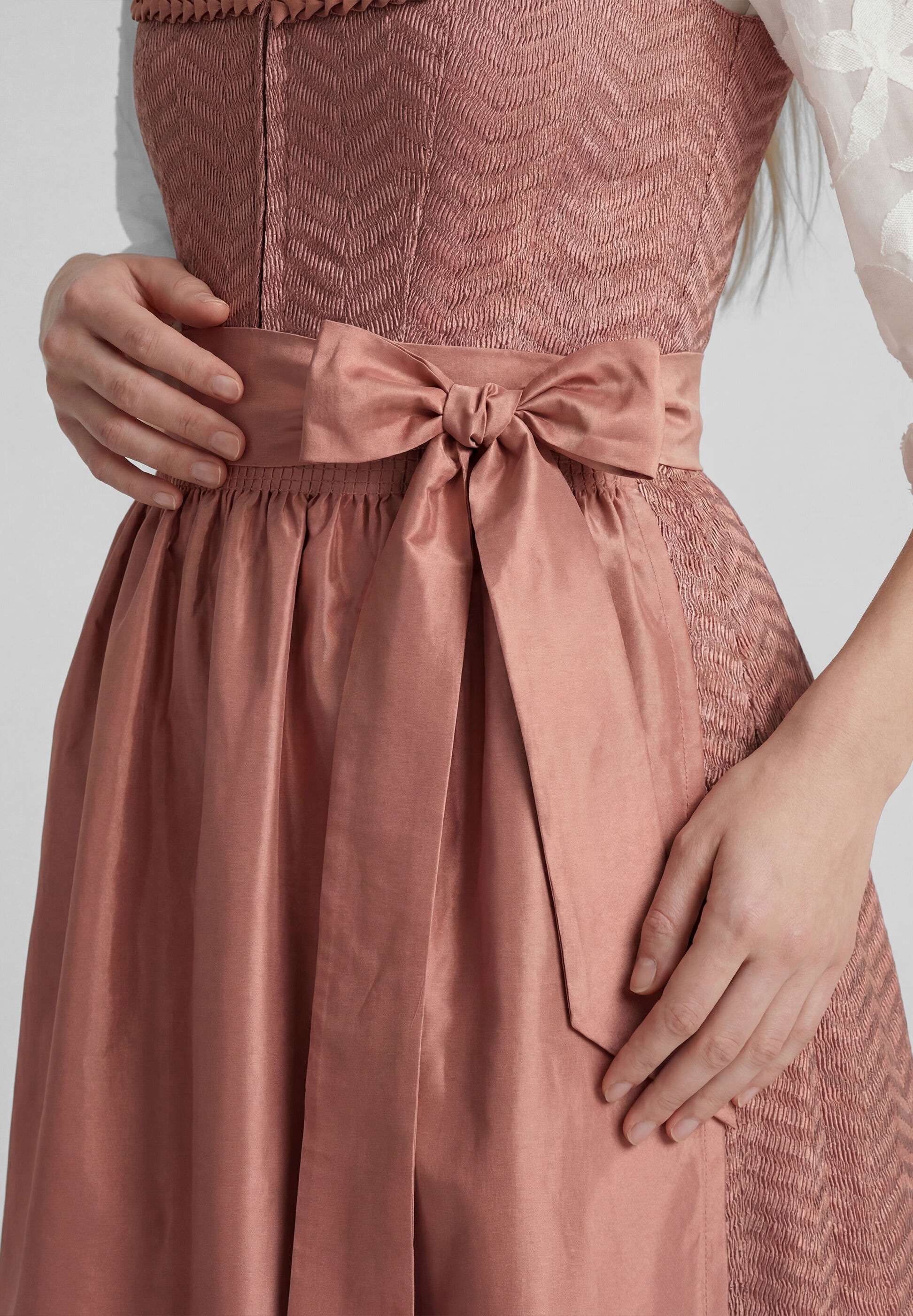 Spieth & Wensky Dirndl »Spieth & Wensky Dirndl Kenia« mit dekorativer Schürze