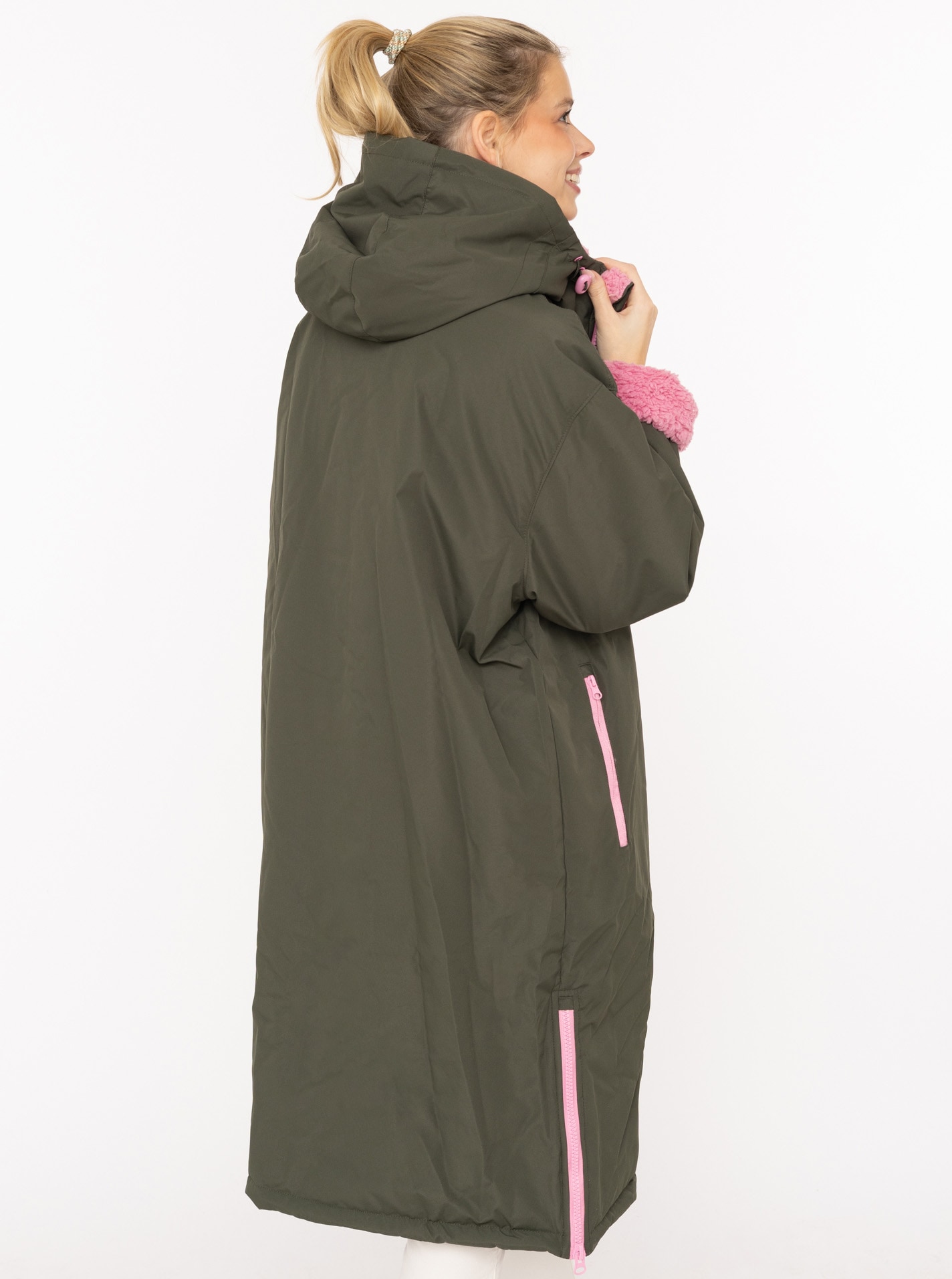 Zwillingsherz Kurzmantel »"Oversize Windjacke ZH"« seitliche Taschen, Kapuze, Reißverschluss, Teddy Futter, Oversized