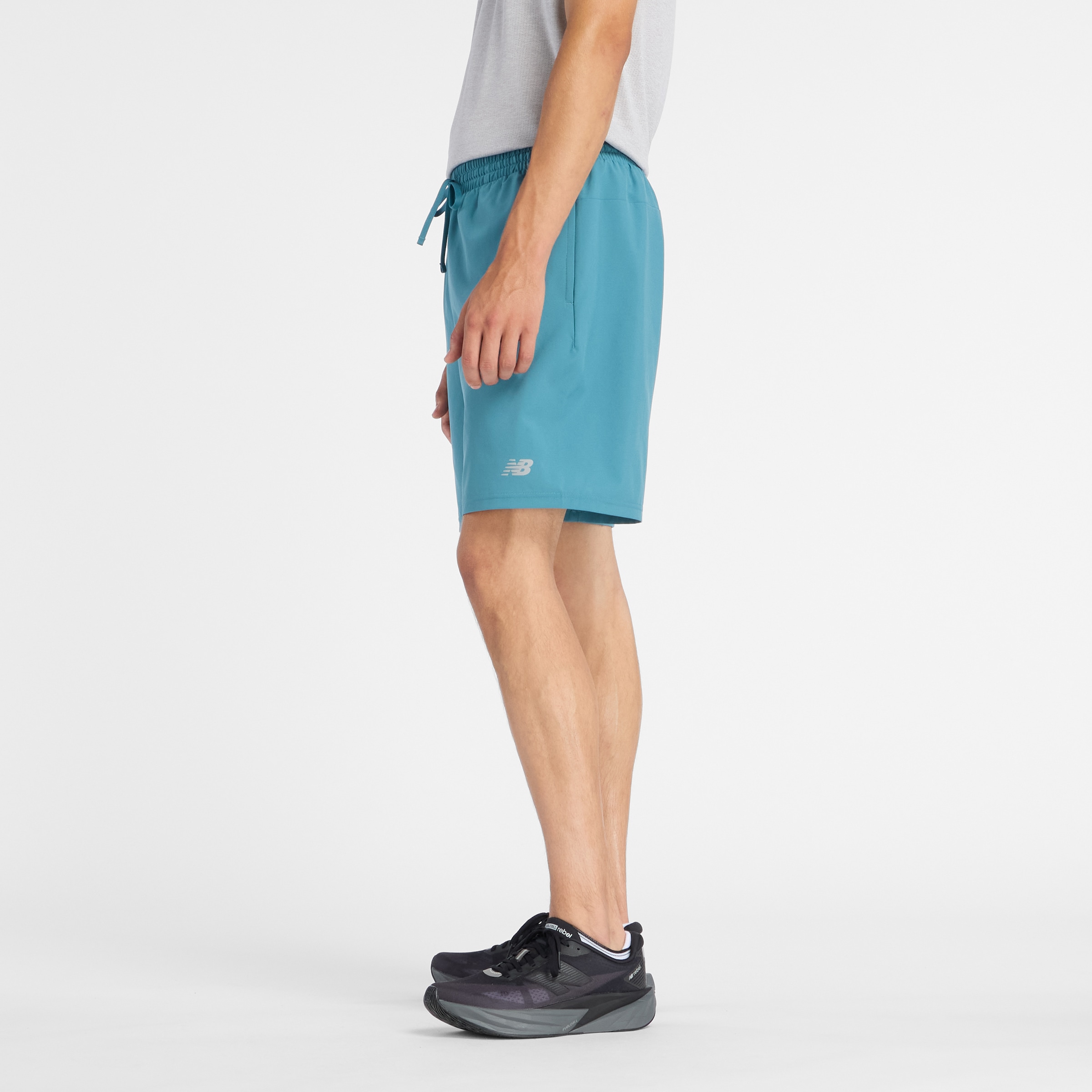 New Balance Laufshorts »SPORT ESSENTIAL SHORT 7«  mit feuchtigkeitsabweisender Technologie, atmungsaktiver Innenslip
