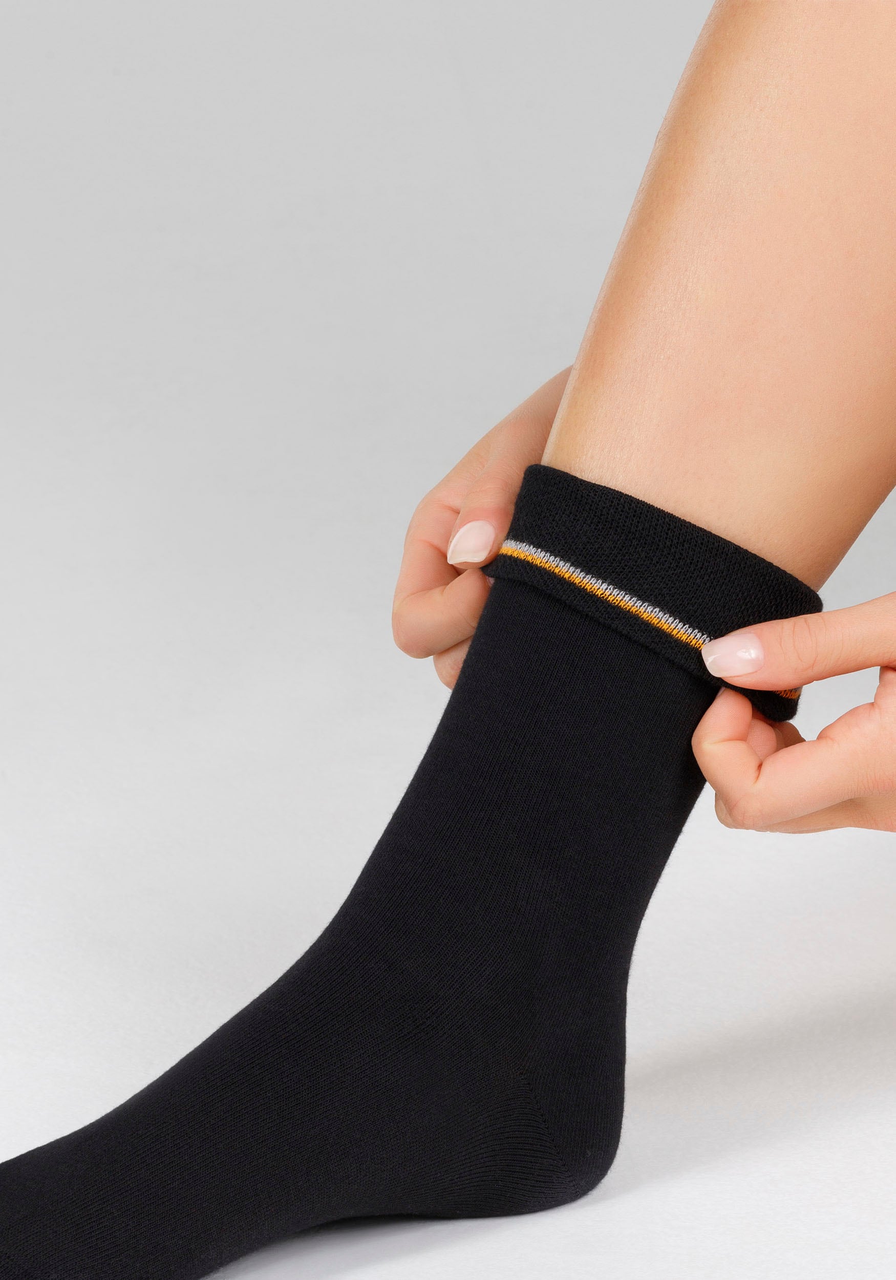 Camano Socken, (Packung, 4 Paar), bei Mit Fersen- ♕ und verstärktem Zehenbereich