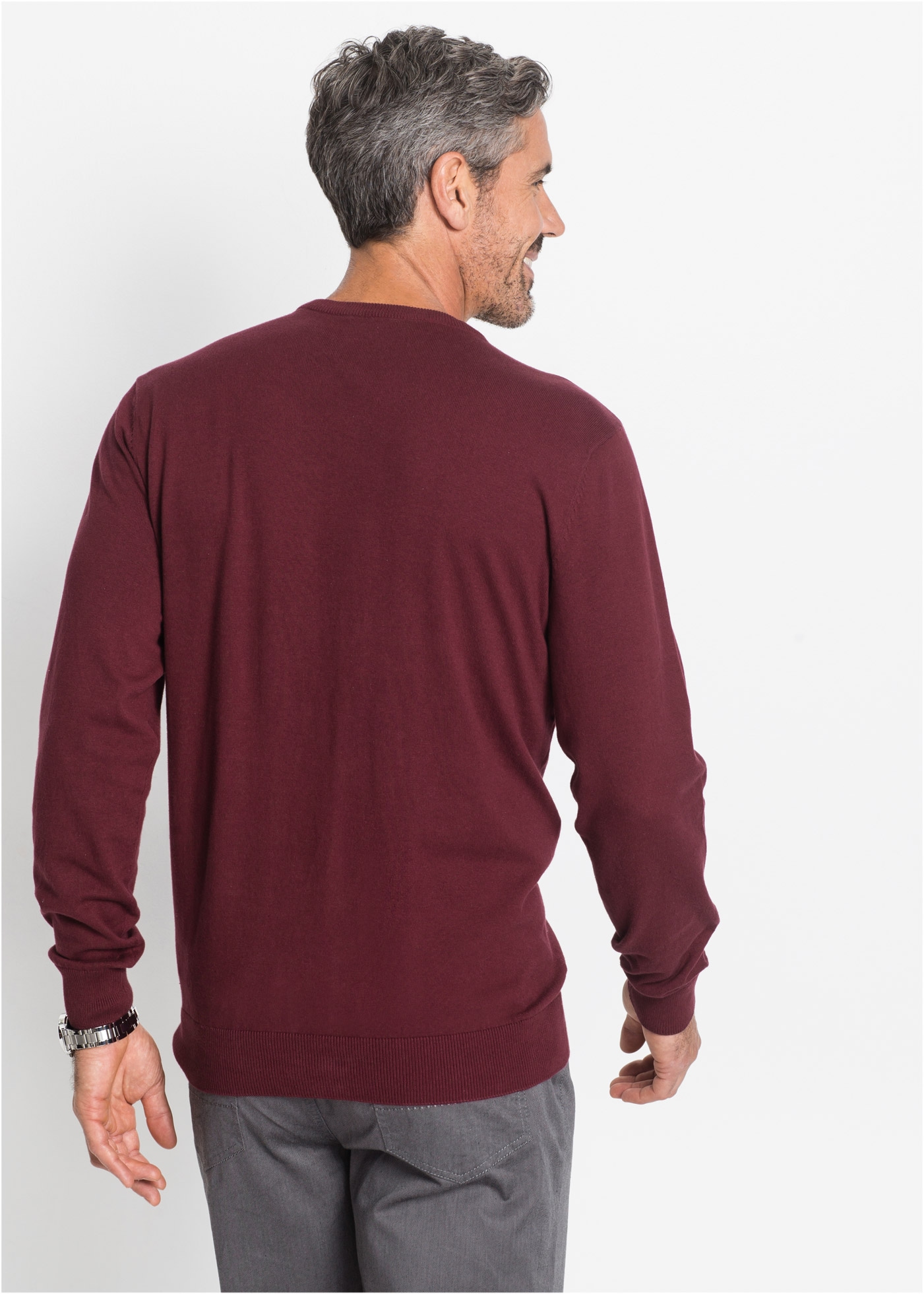 bonprix Strickpullover »Feinstrickpullover in Regular Fit« aus Feinstrickmaterial, mit V-Ausschnitt, Regular Fit