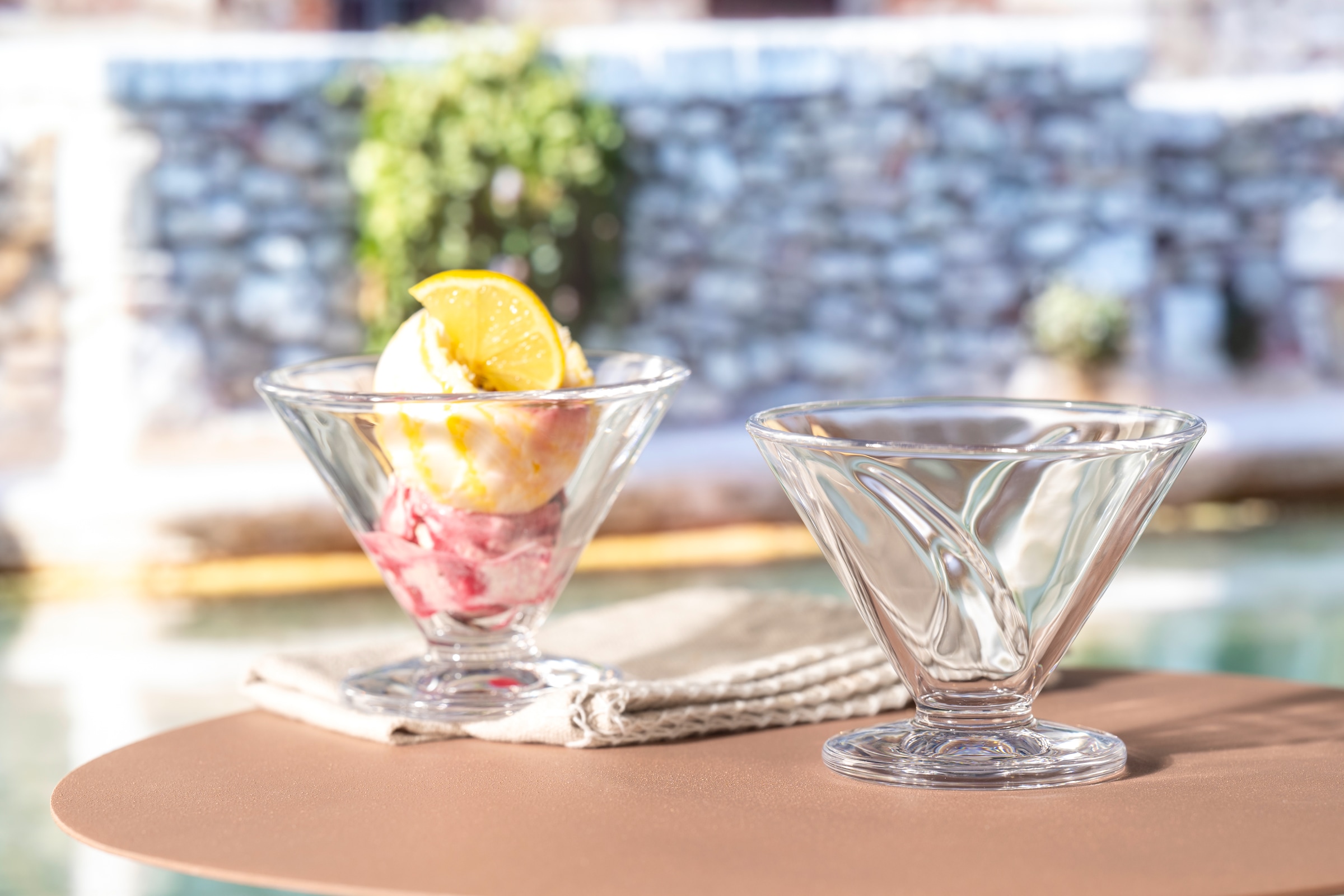 LEONARDO Eisschale »CONO, Eisbecher aus Glas, 270 ml, 4er-Set« 4 Stk. aus Glas spülmaschinengeeignet