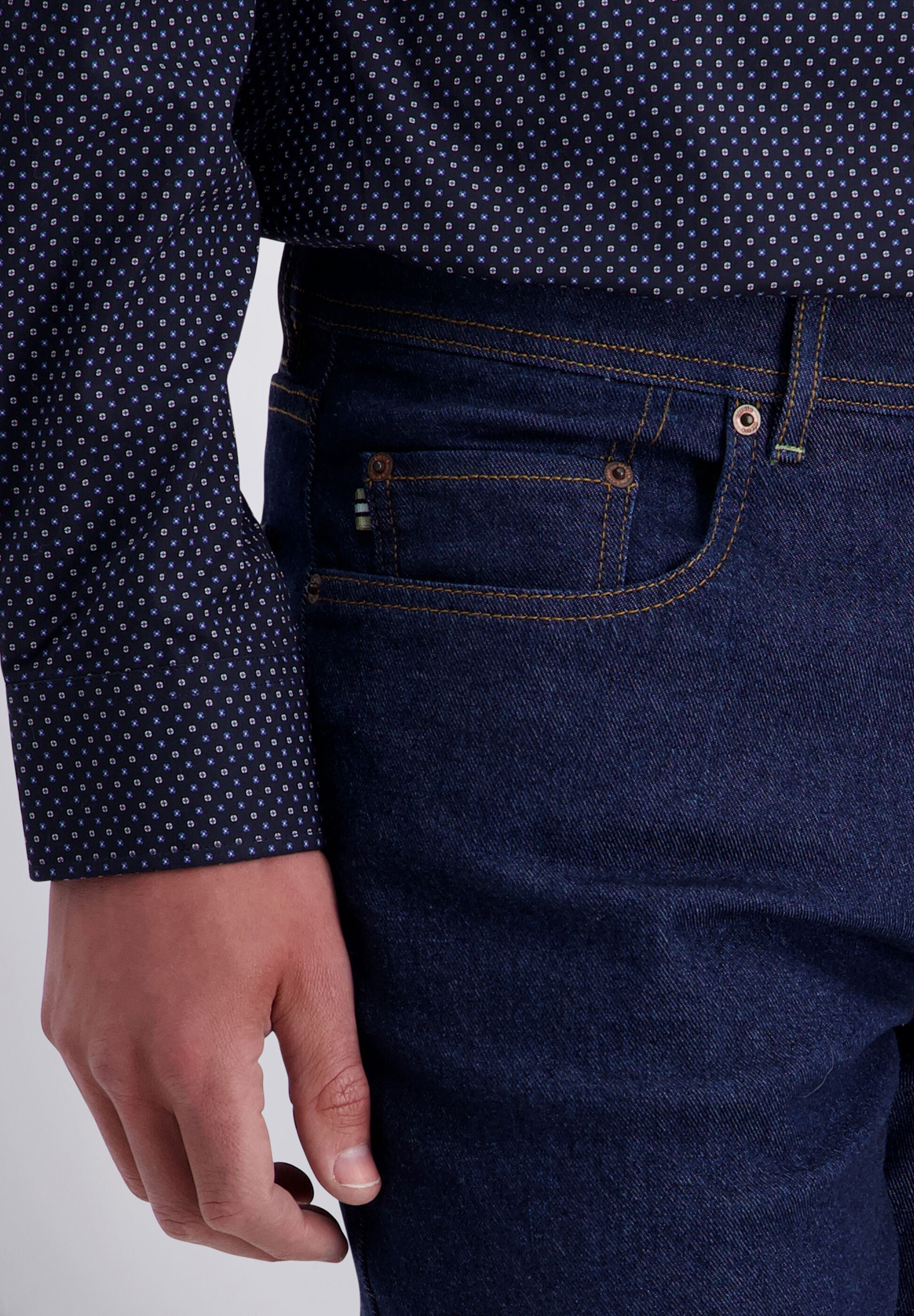 Pierre Cardin Straight-Jeans »Laval« mit Knopfverschluss