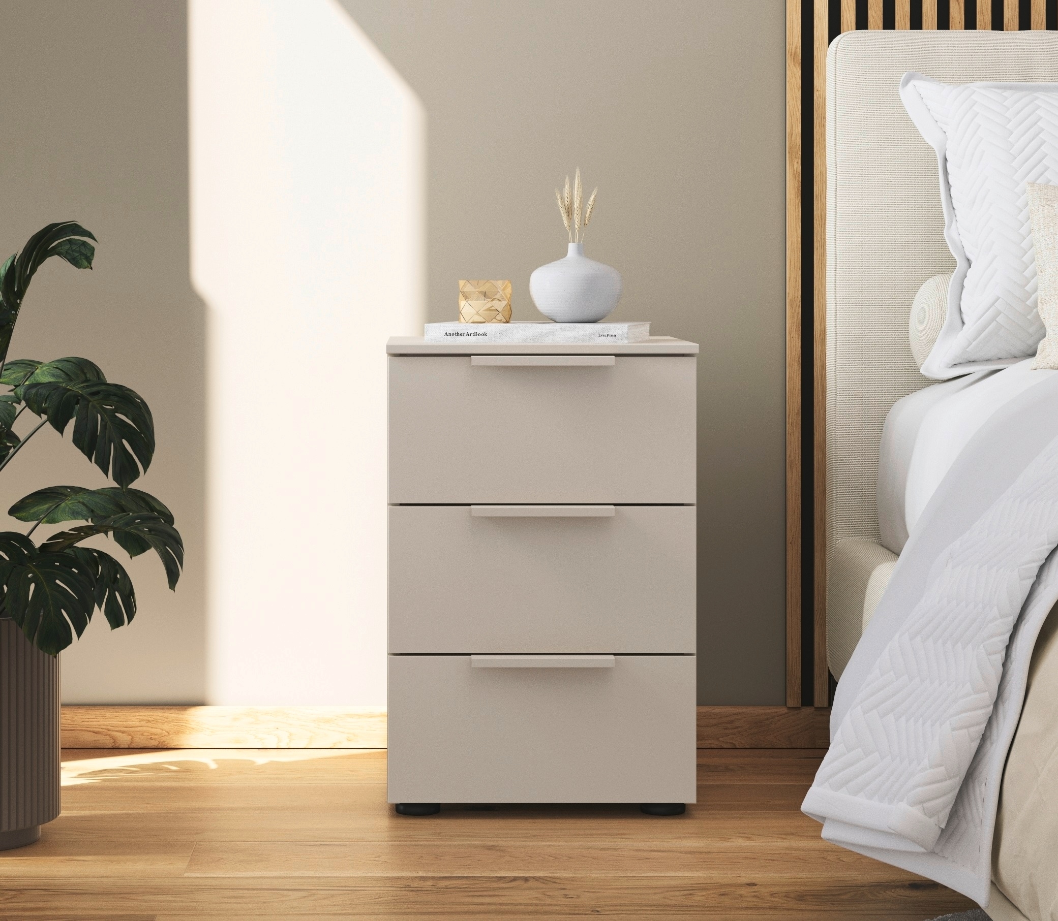 rauch Nachtkommode »Nachttisch Nachtschrank Nachtkonsole FLIPP«, (Breite 40 cm), mit 3 Schubladen und Soft-Close-Funktion
