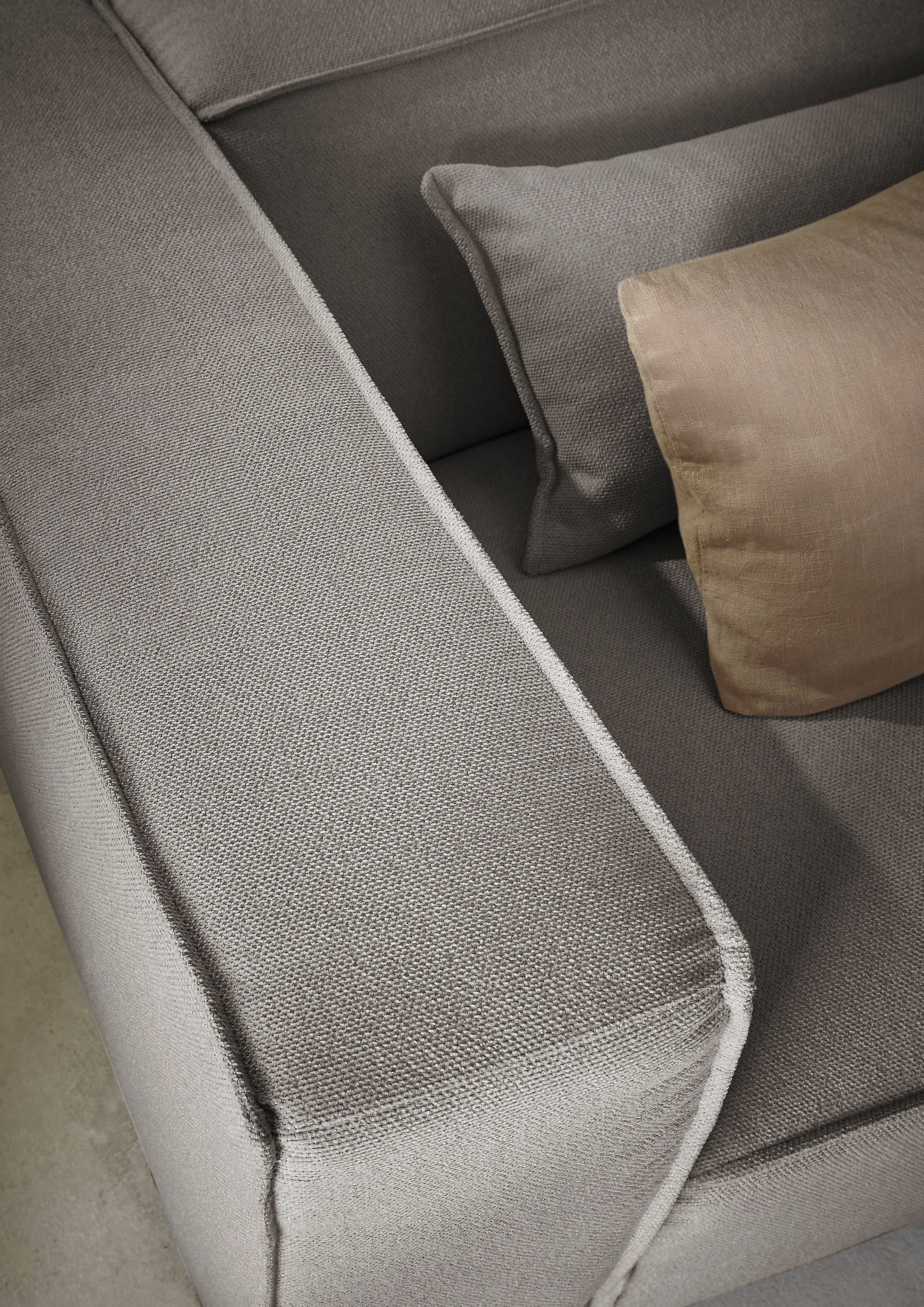 LeGer Home by Lena Gercke Ecksofa »PIARA mit Kedernaht, Cord, Leinenoptik o. Strukturstoff, Couch, L-Form«, wahlweise Ottomane rechts/links, schwarze Füße, bequemer Sitzkomfort