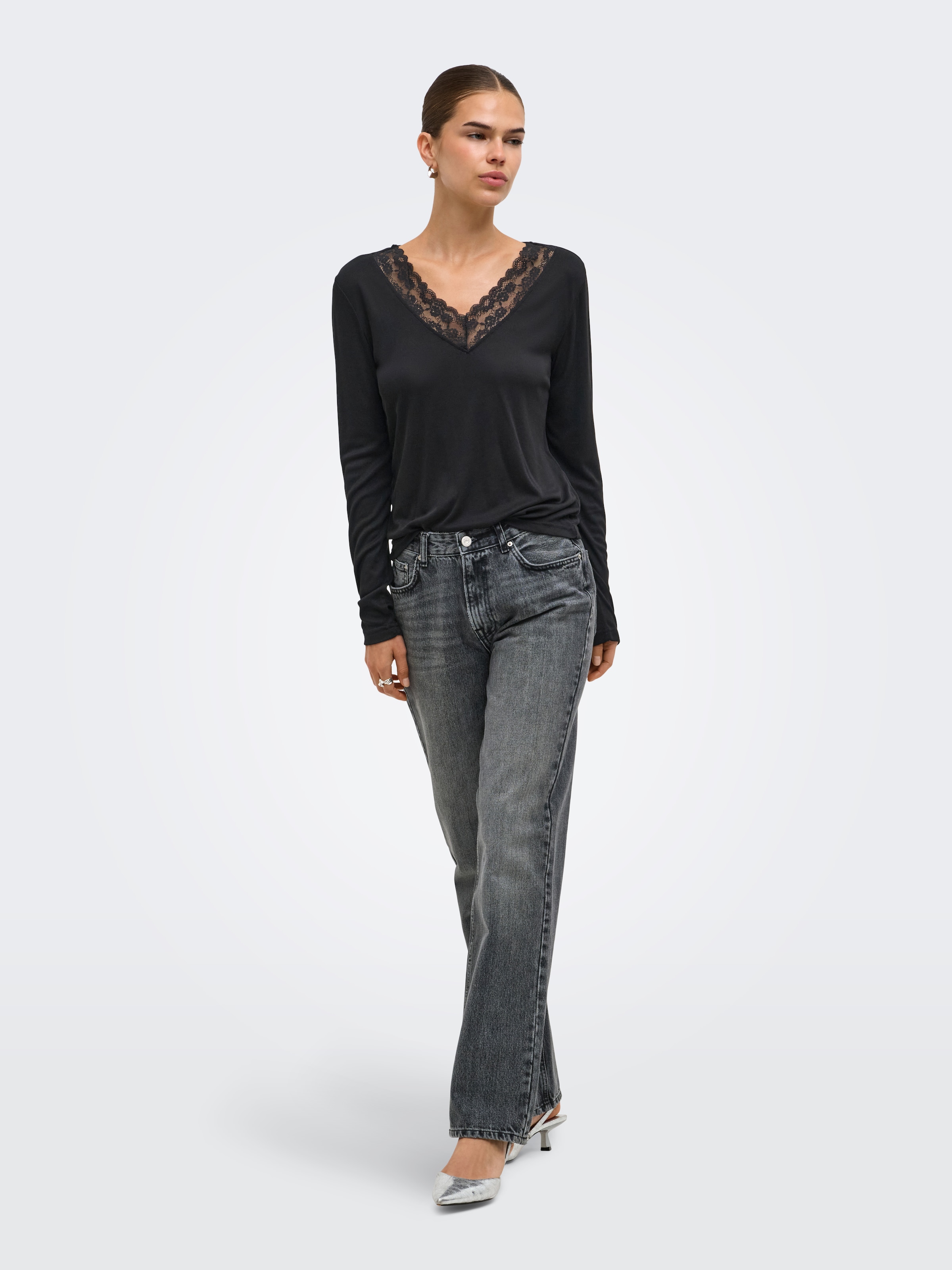 ONLY Langarmshirt »ONLIDA L/S V NECK LACE TOP CS JRS« Viskosemischung, regular fit