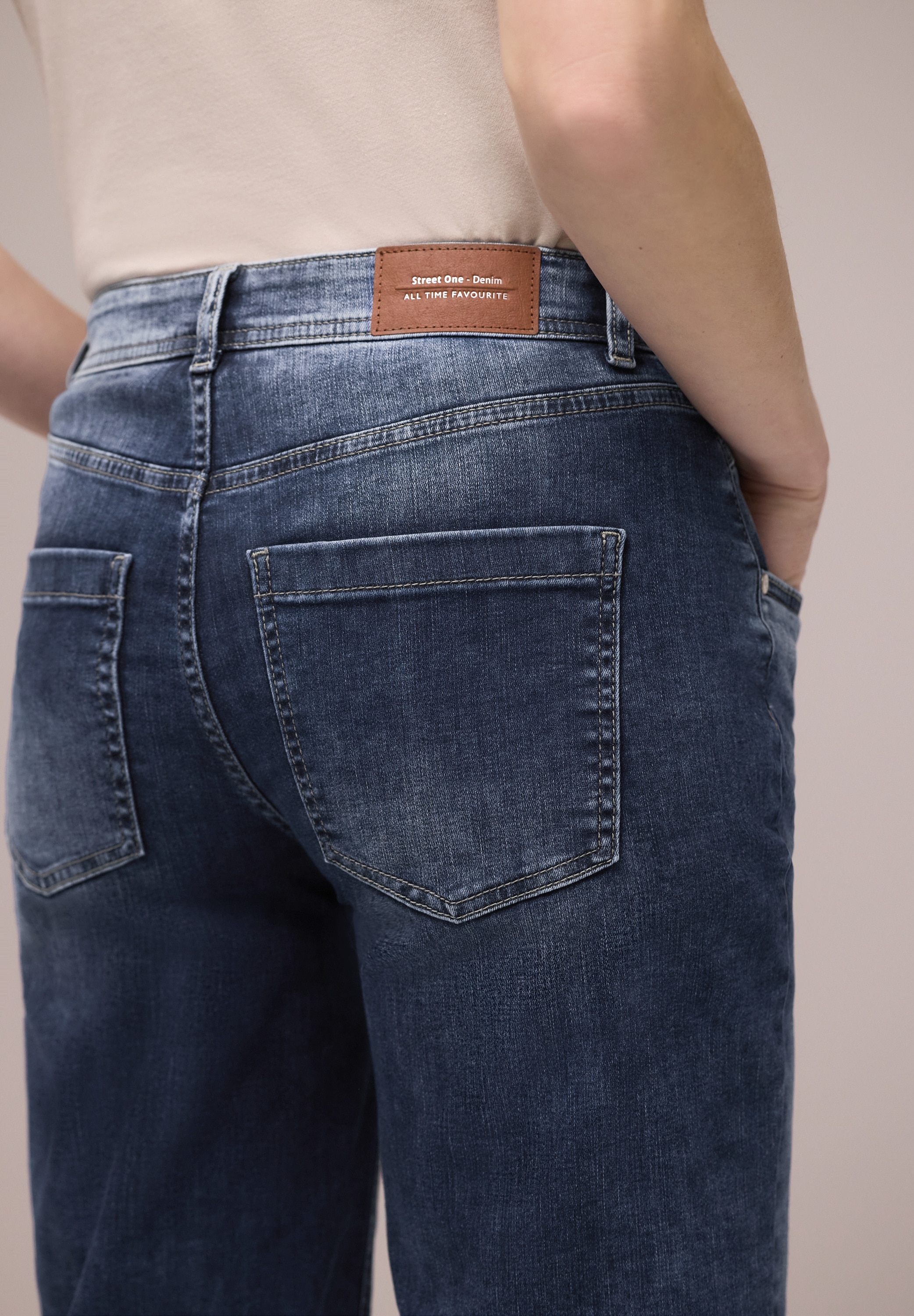 STREET ONE 7/8-Jeans »Style Emee« im Loose Fit und mit hohem Bund und Stretch