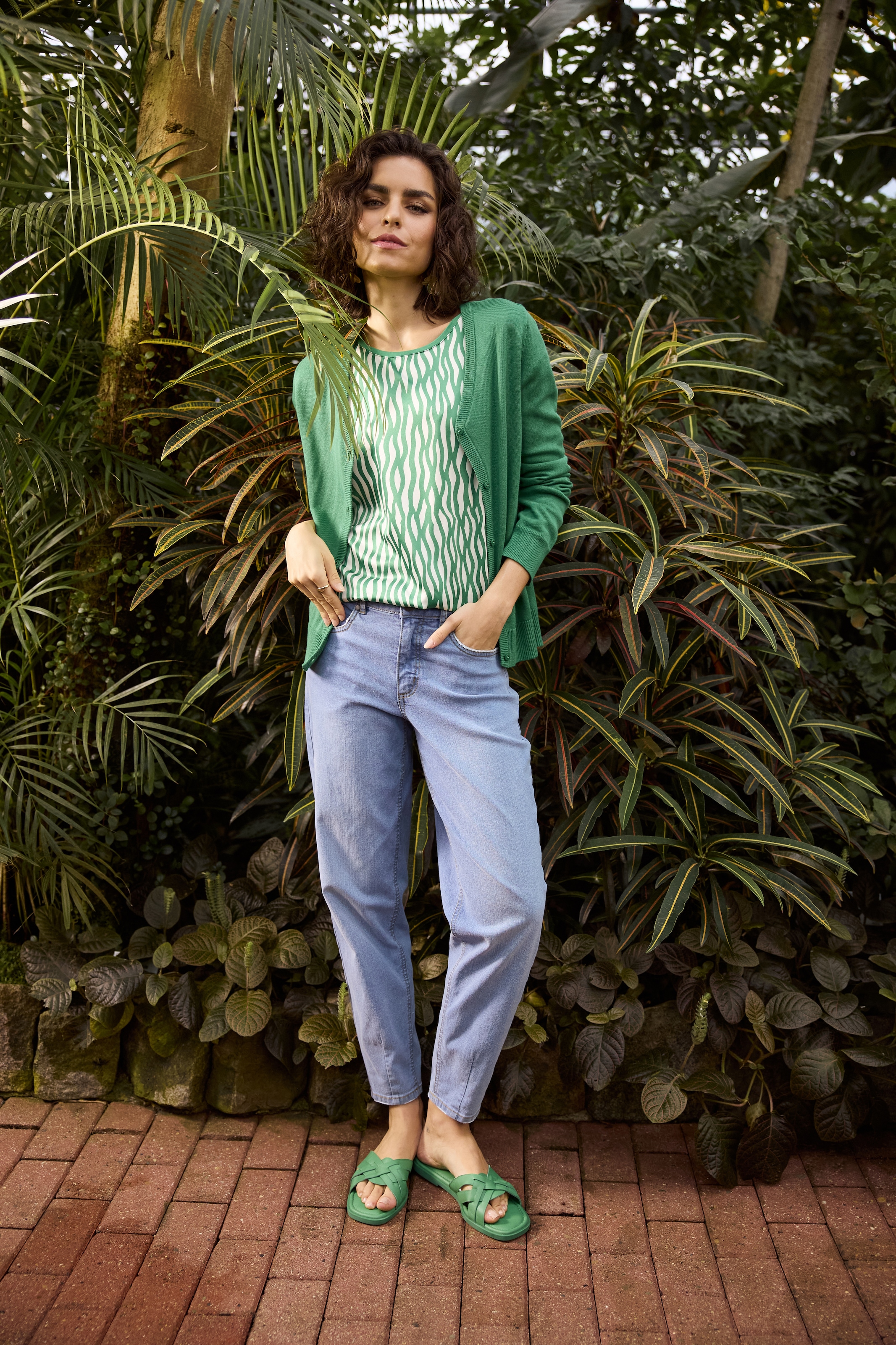 Flashlights Strickjacke mit V-Ausschnitt und Knopfleiste