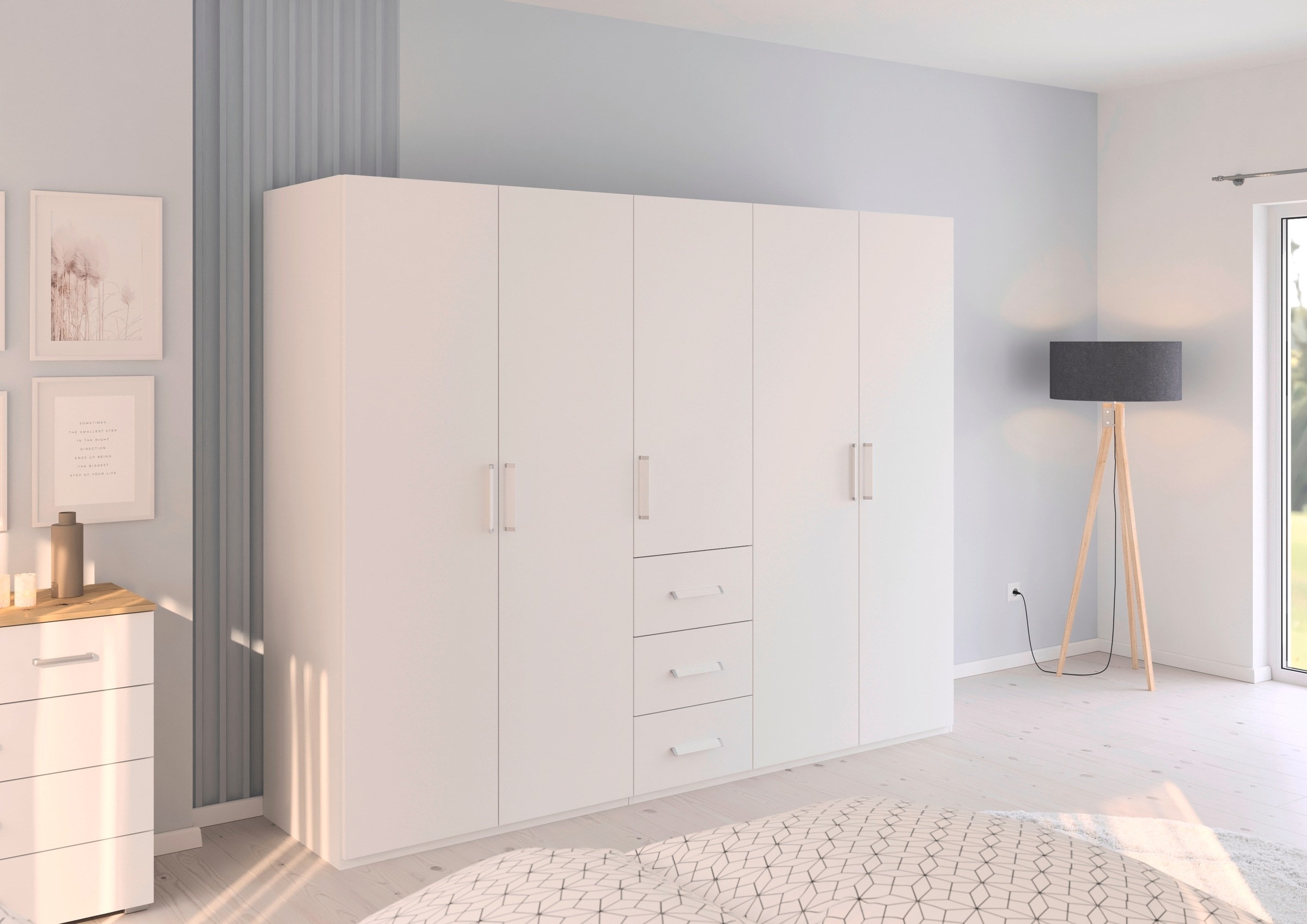 rauch Drehtürenschrank »Kleiderschrank Schrank Garderobe Schlafzimmerschrank EVELYN«, (in 2 Höhen 197 oder 210 cm erhältlich), in elegantem Stil mit Schubladen 3 Breiten und 2 Höhen MADE IN GERMANY