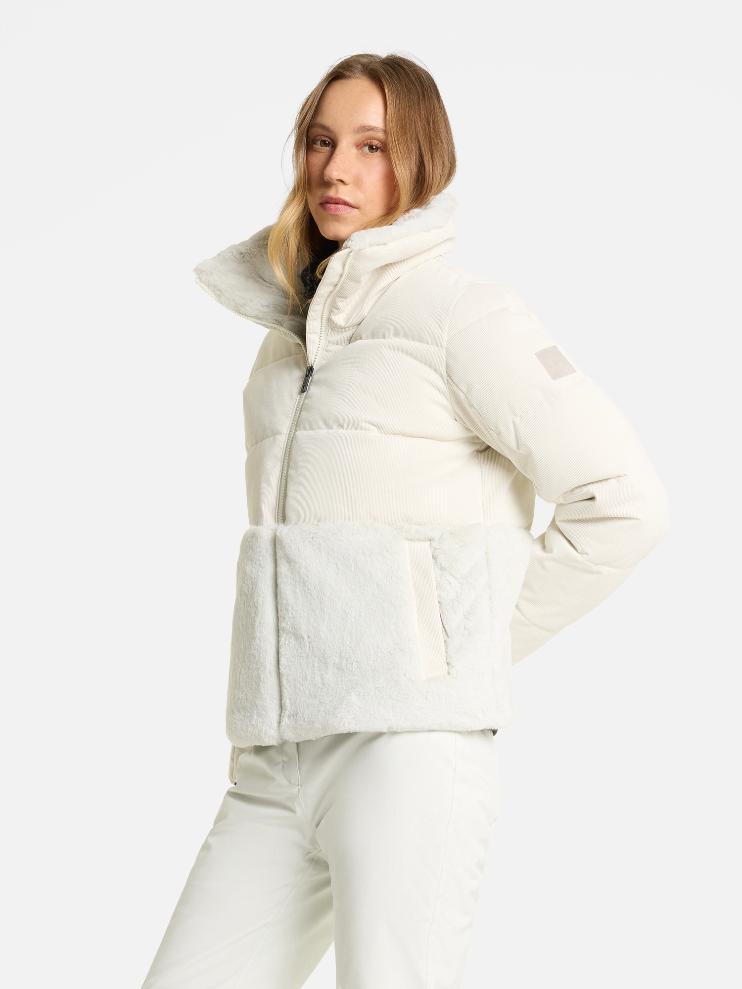 Ziener Winterjacke »TAYLIE-Z WEATHERSHIELD® DAMEN« wasser- und windabweisend, warm, hoher kuschliger Kragen