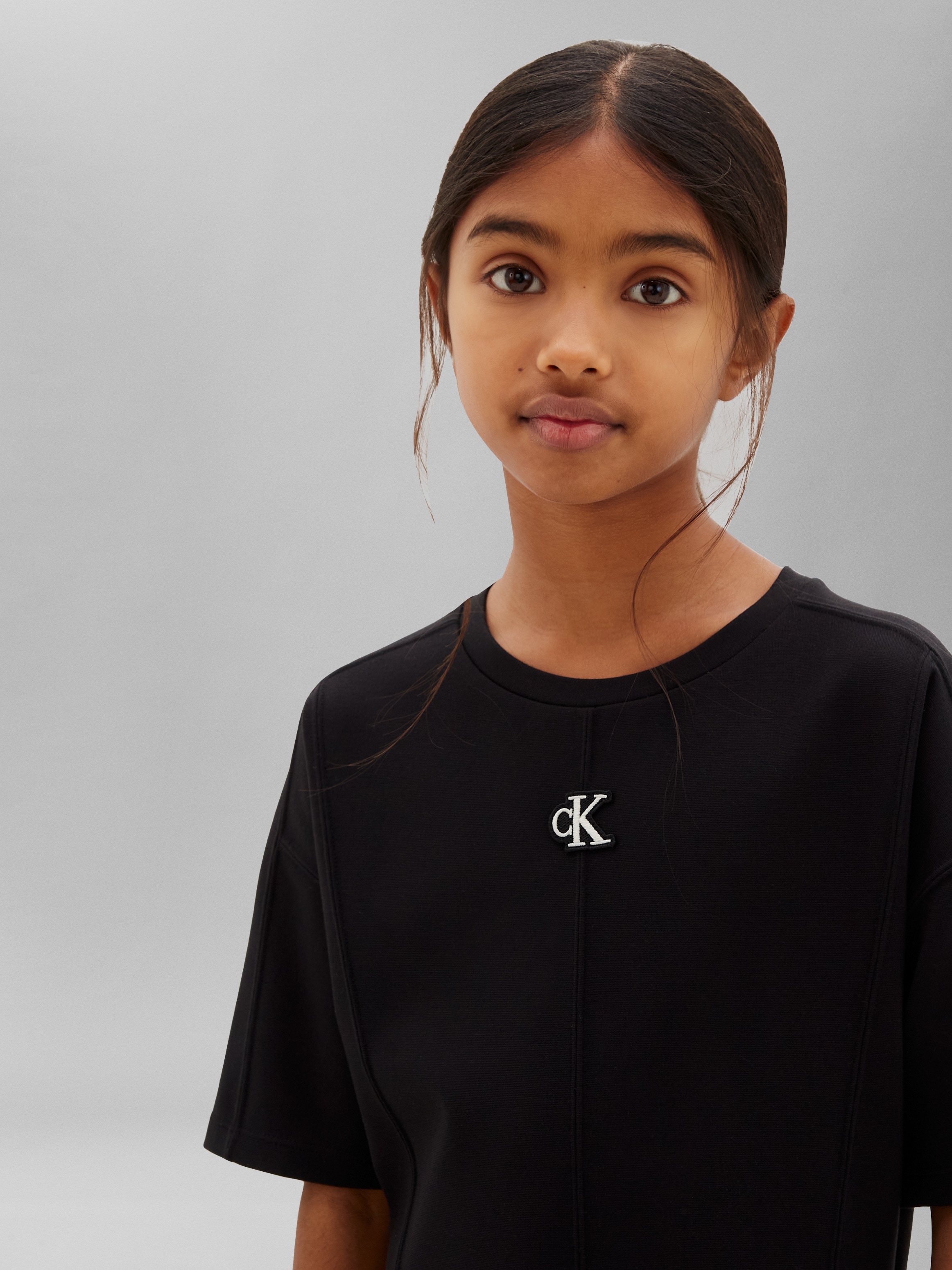 Calvin Klein Jeans Sweatkleid Ohne Taschen Rundhalsausschnitt, reine Baumwolle, Logodruck