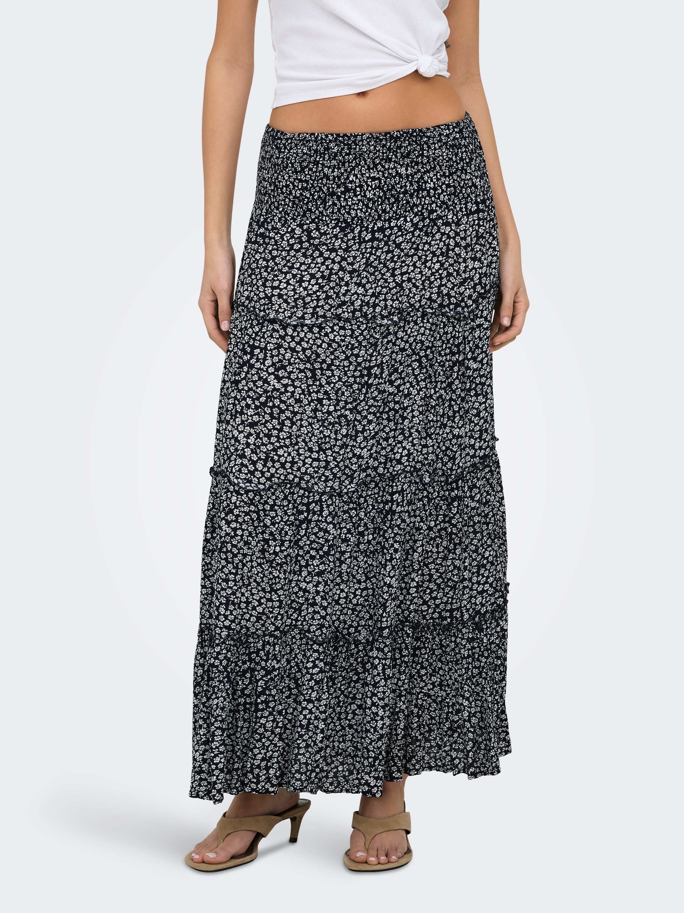 ONLY Maxirock »ONLFERNANDA LIFE LAYRED LONG SKIRT NOOS« Viskose, gesmoktes Bündchen