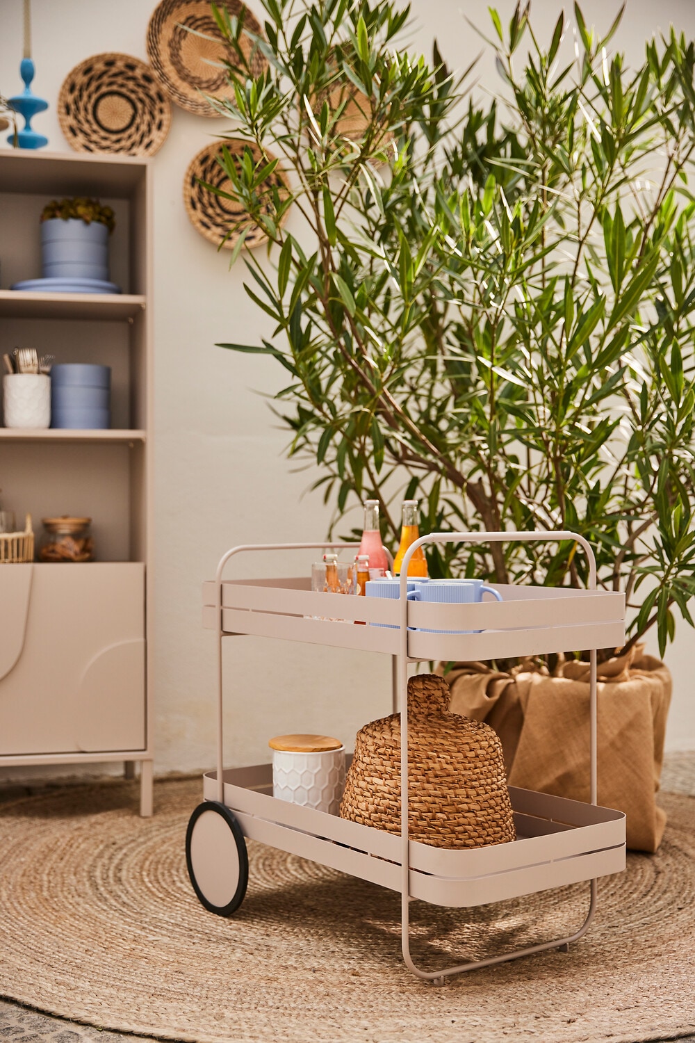 Spinder Design Servierwagen »GIN & TROLLY« 1 Stk. tlg. Servierwagen aus Stahl mit Gummirädern