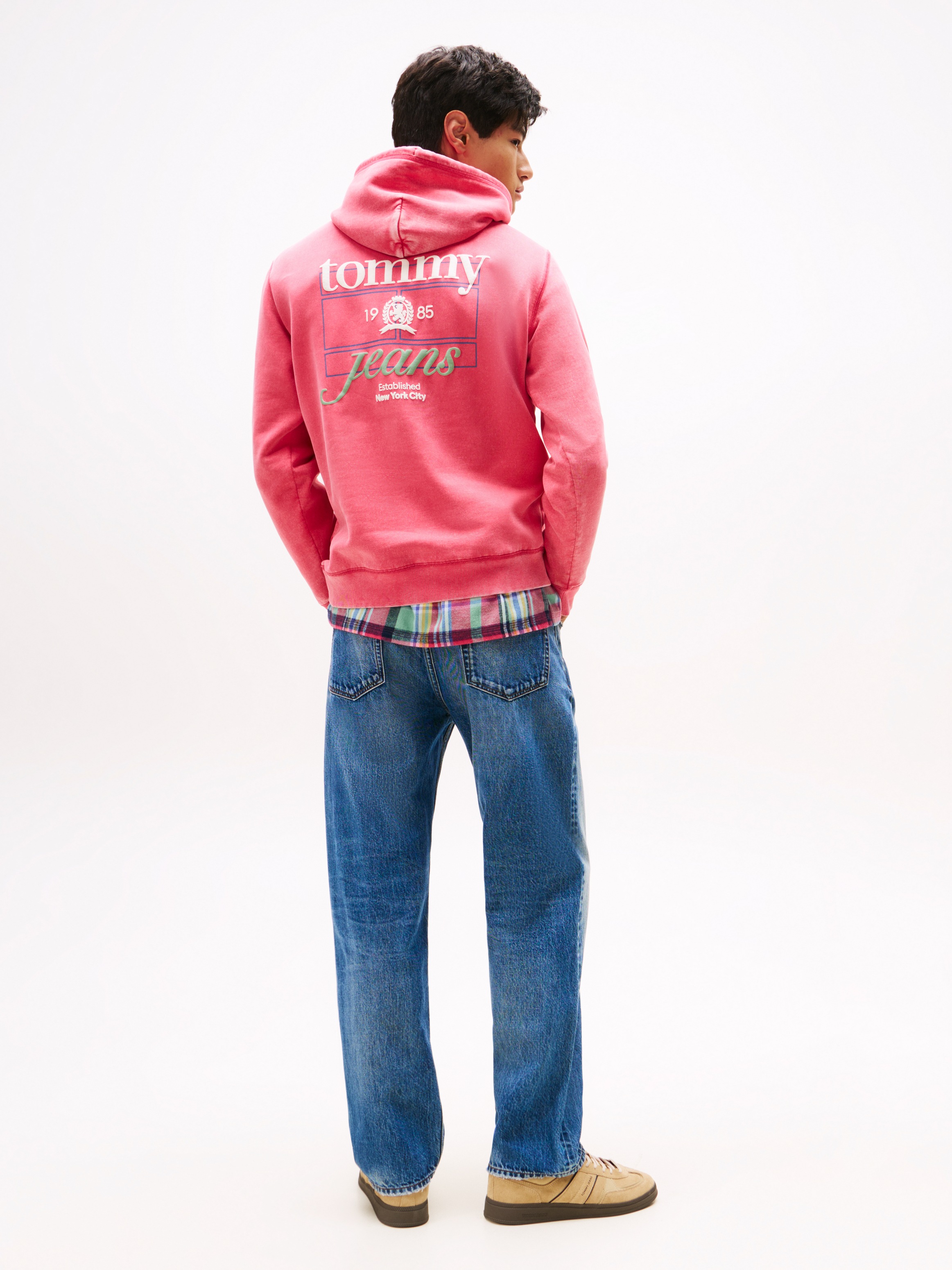 Tommy Jeans Hoodie »TJM WASHED CREST PLAY« regular fit, Sweatshirt, Rückenprint
