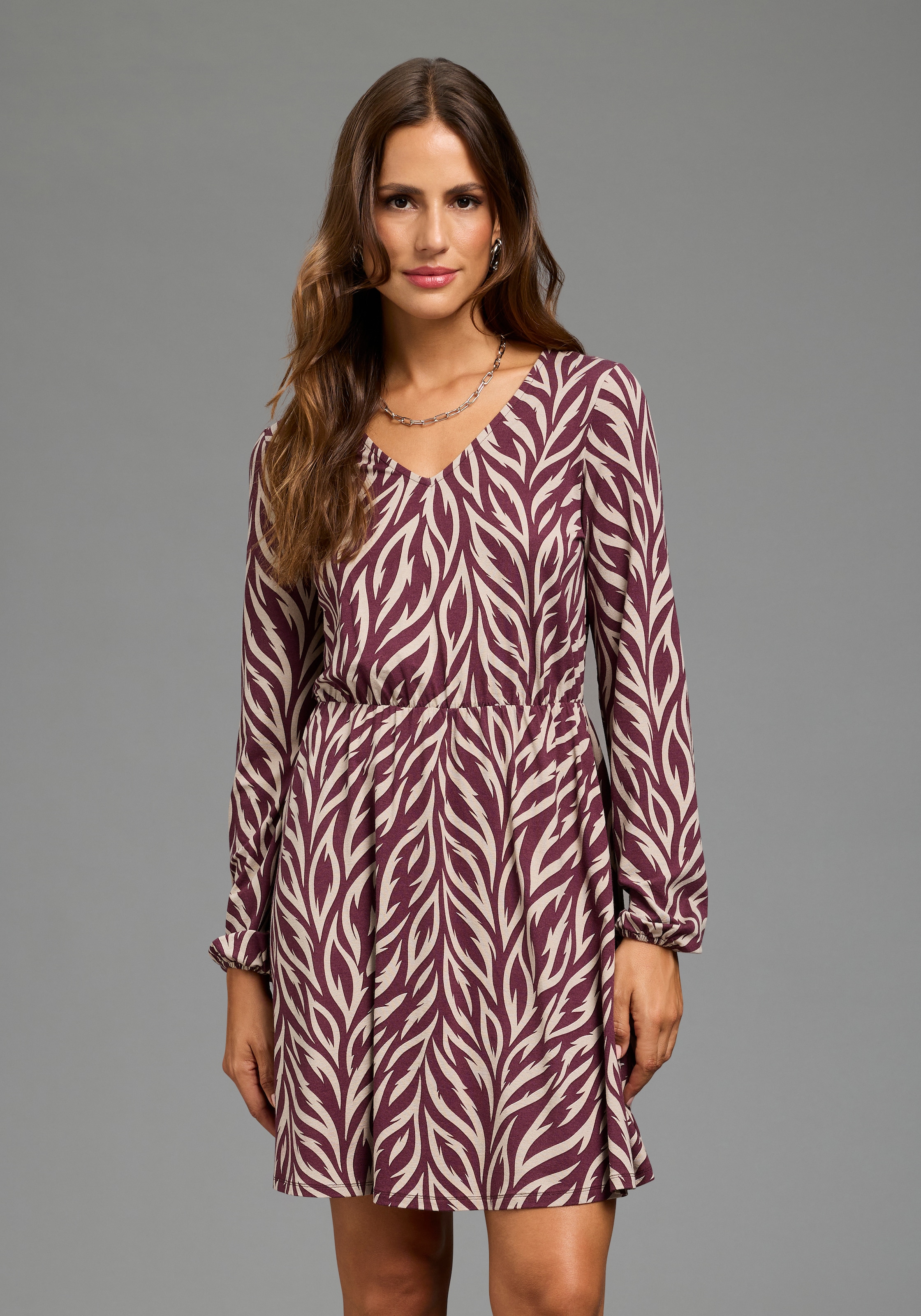 Laura Scott Jerseykleid mit V-Ausschnitt, figurbetonte Passform