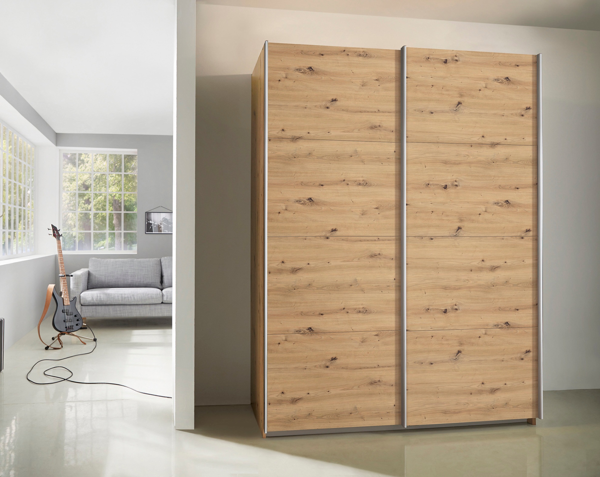 INOSIGN BY RAUCH Schwebetürenschrank »Kleiderschrank Schrank Garderobe Schlafzimmerschrank THANOS«, (in 3 verschiedenen Ausstattungen BASIC/CLASSIC/PREMIUM), Optional mit Spiegel, Metall-Griffleisten alufarben MADE IN GERMANY
