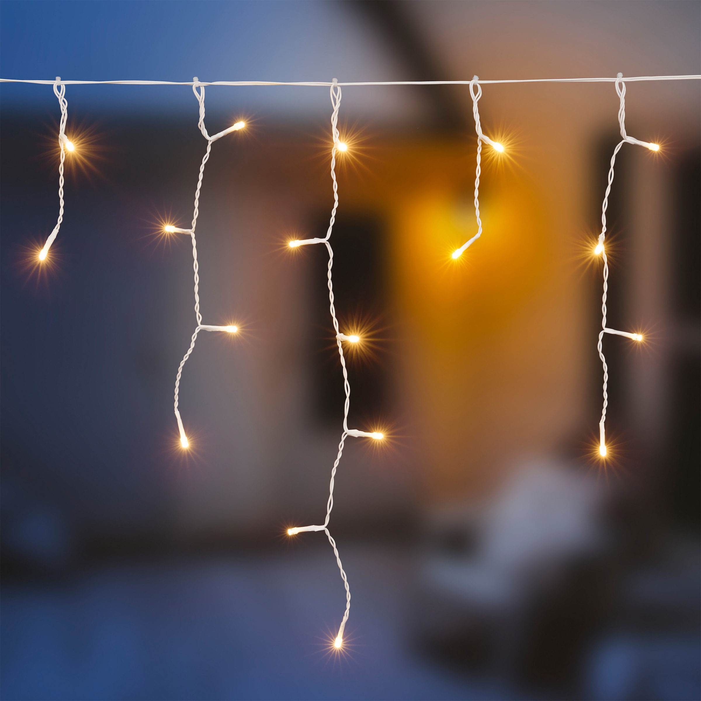 OTTO home LED-Lichterkette »Eisregen, in  1 / 2 o. 3 m Länge, Batterie, Timer, Indoor, Outdoor« Eiszapfen-Lichterkette, batteriebetrieben, IP44, Timer, warmweiß