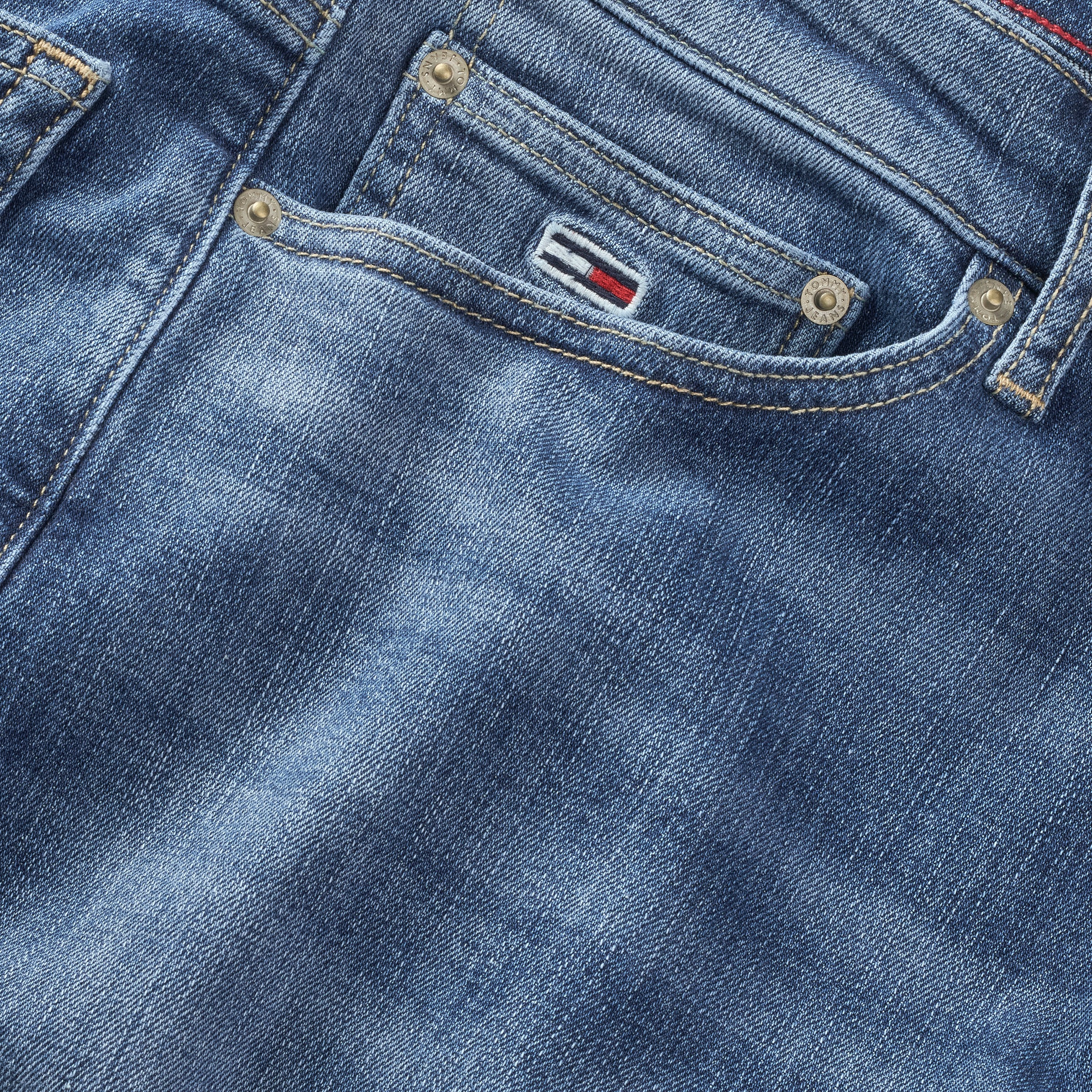 Tommy Jeans Slim-fit-Jeans »SCANTON SLIM«, mit Logoprägung
